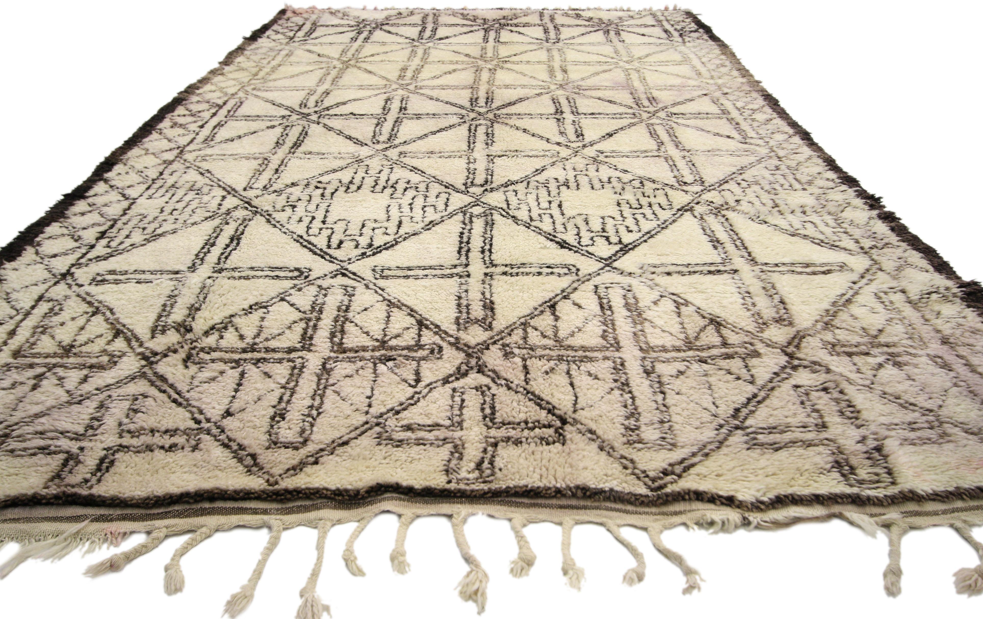 Wool Vintage Moroccan Rug with Mid-Century Modern Style, Beni M'Guild Moroccan Rug For Sale