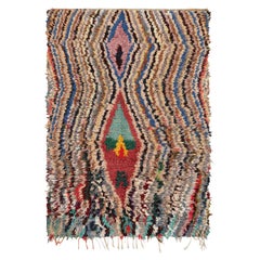 Tappeto marocchino d'epoca con chevron e medaglioni policromi  Rug & Kilim
