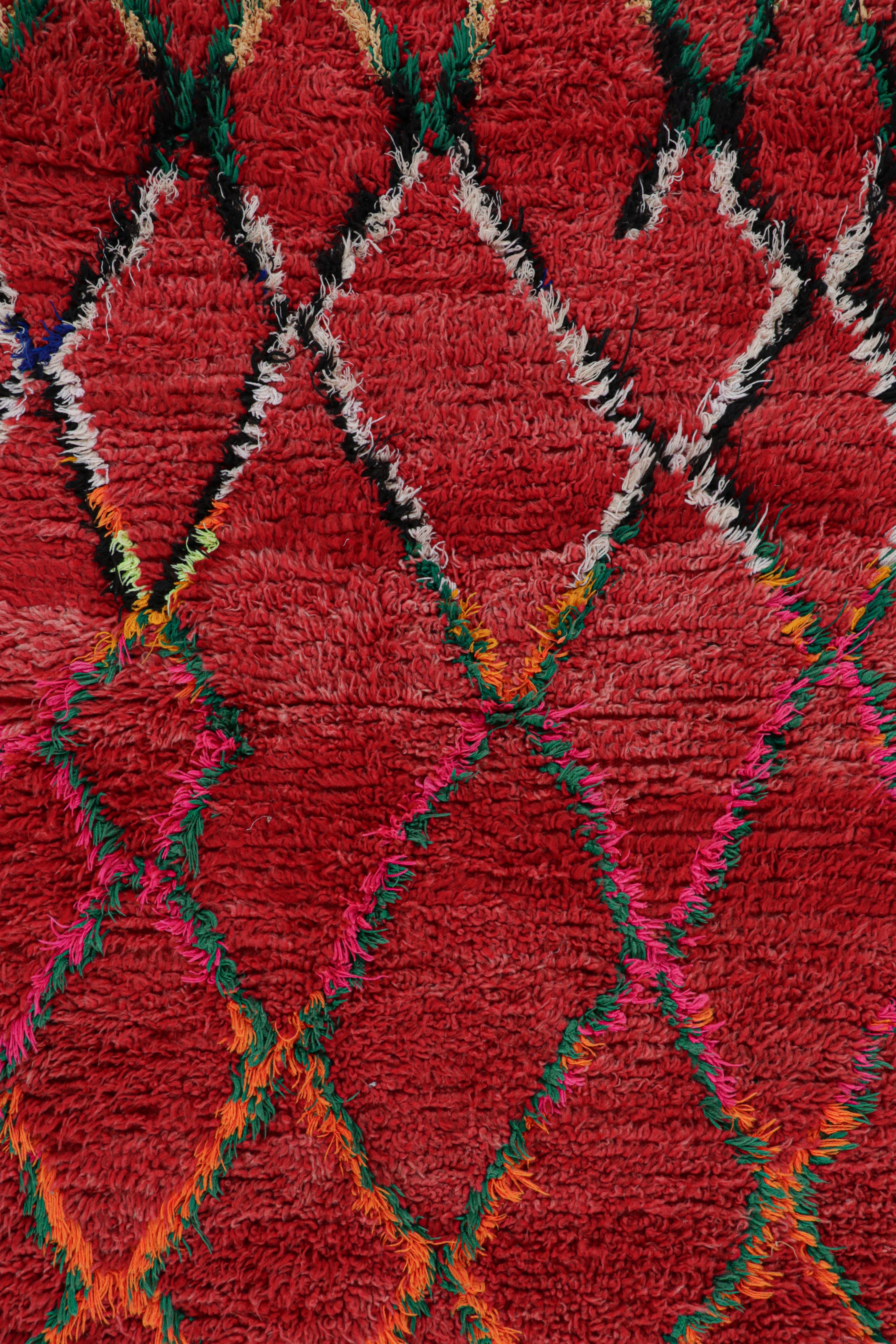 Marocchino Tappeto marocchino vintage con medaglione a diamante policromatico, da Rug & Kilim in vendita