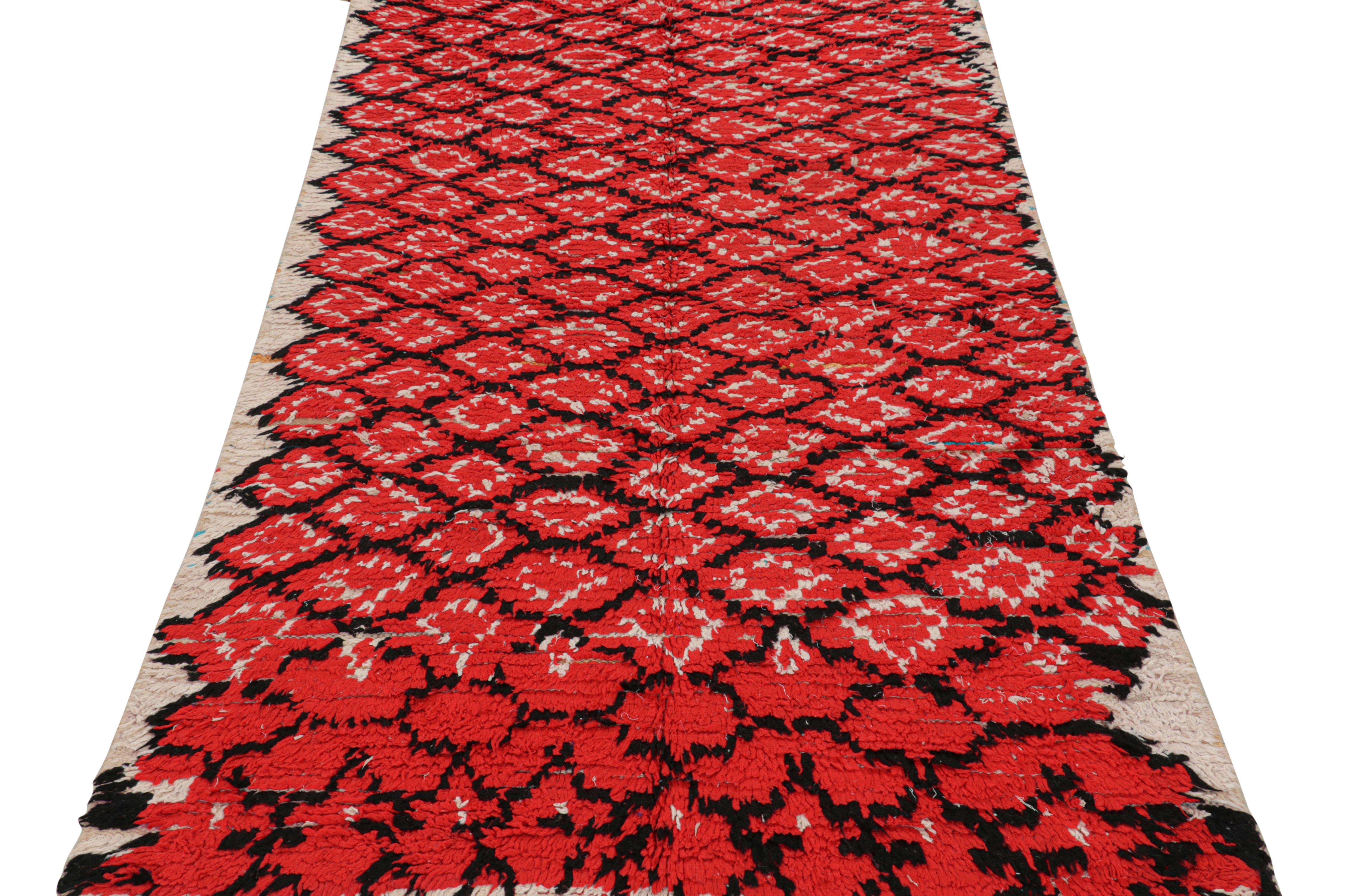Vintage Moroccan Rug with Red, Black and White Diamond Patterns  Rug & Kilim In Good Condition For Sale In Long Island City, NY