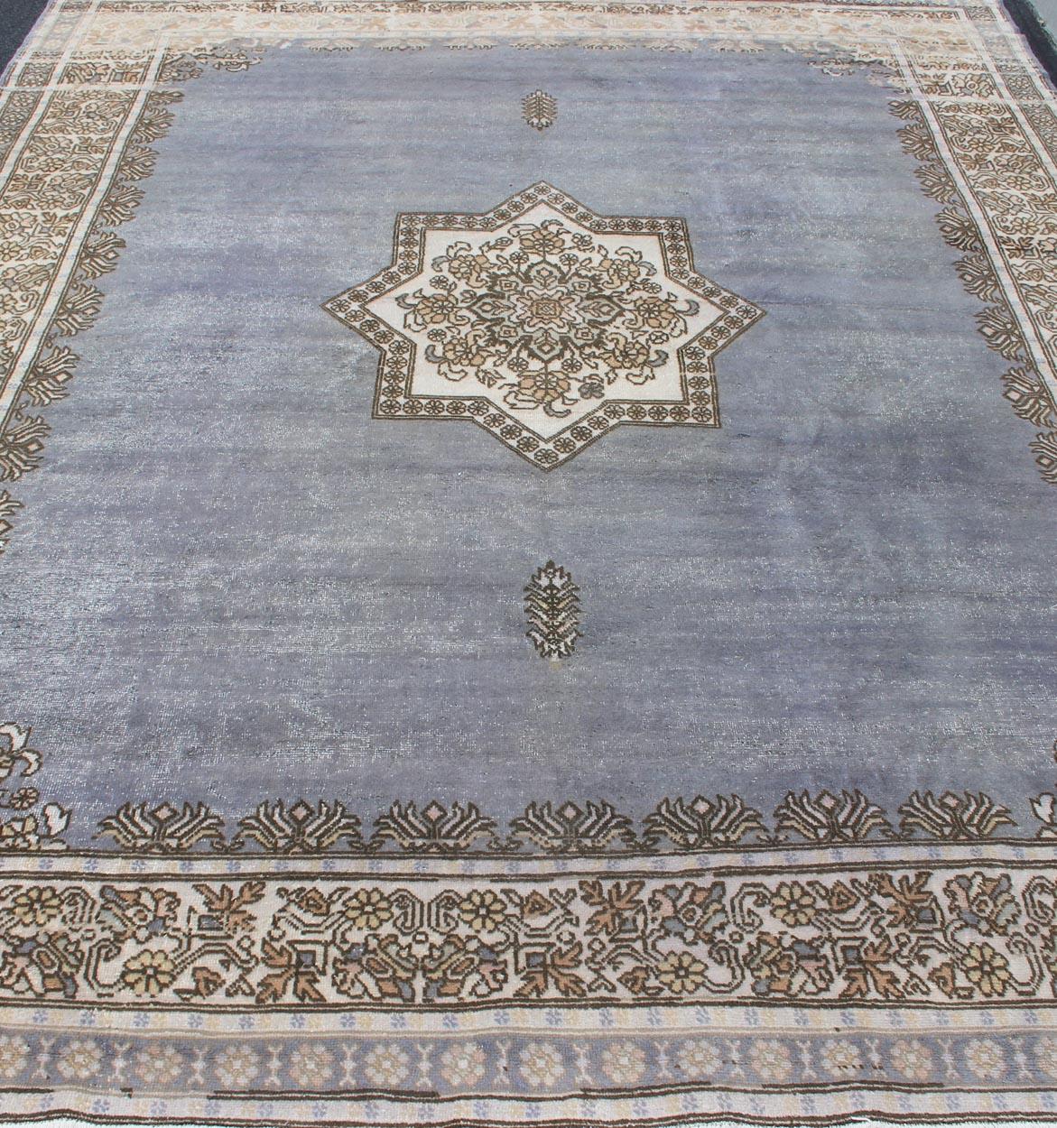 Vintage Moroccan Rug with Star Medallion For Sale 1