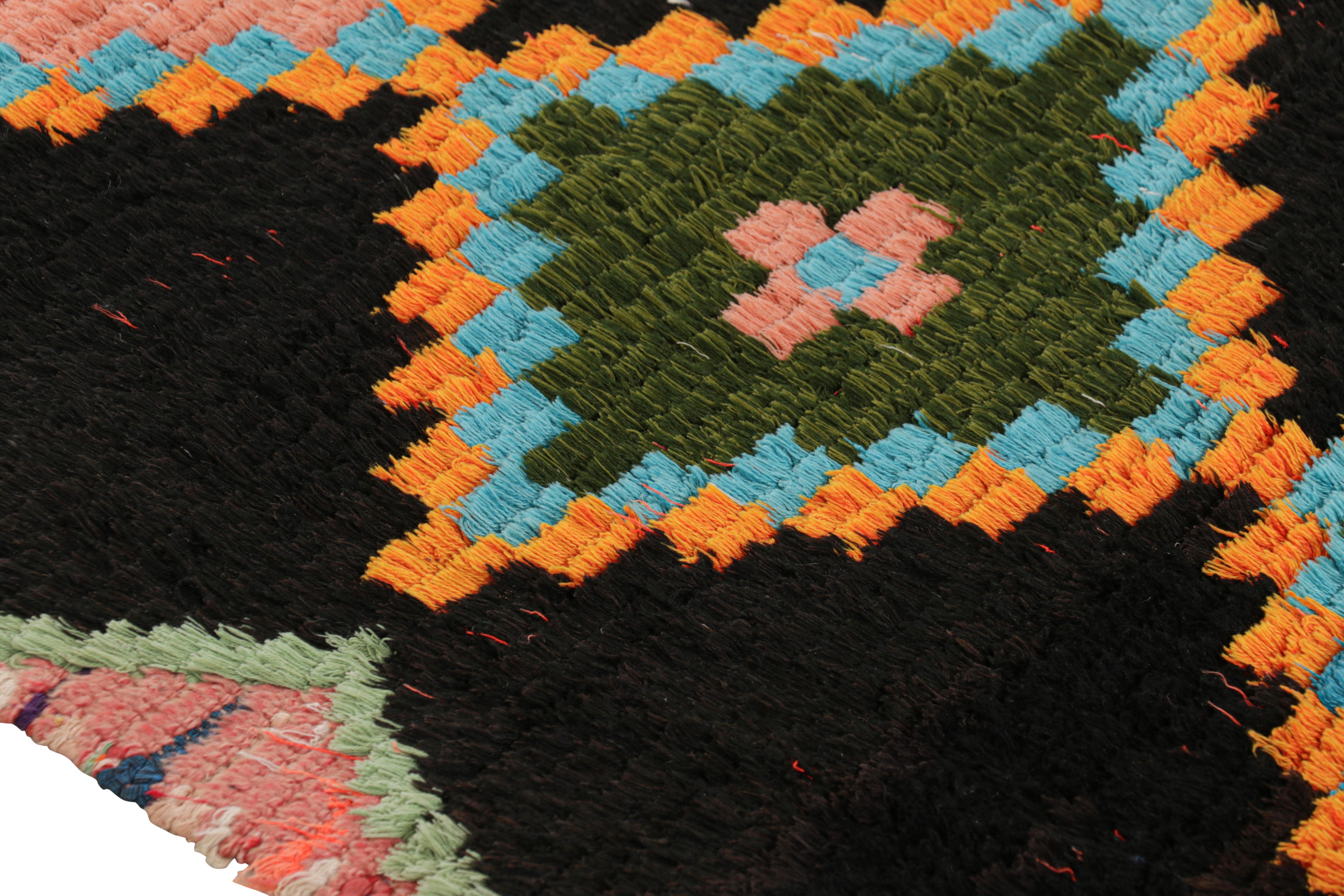 Marocchino Tappeto marocchino vintage in nero con medaglioni, da Rug & Kilim in vendita