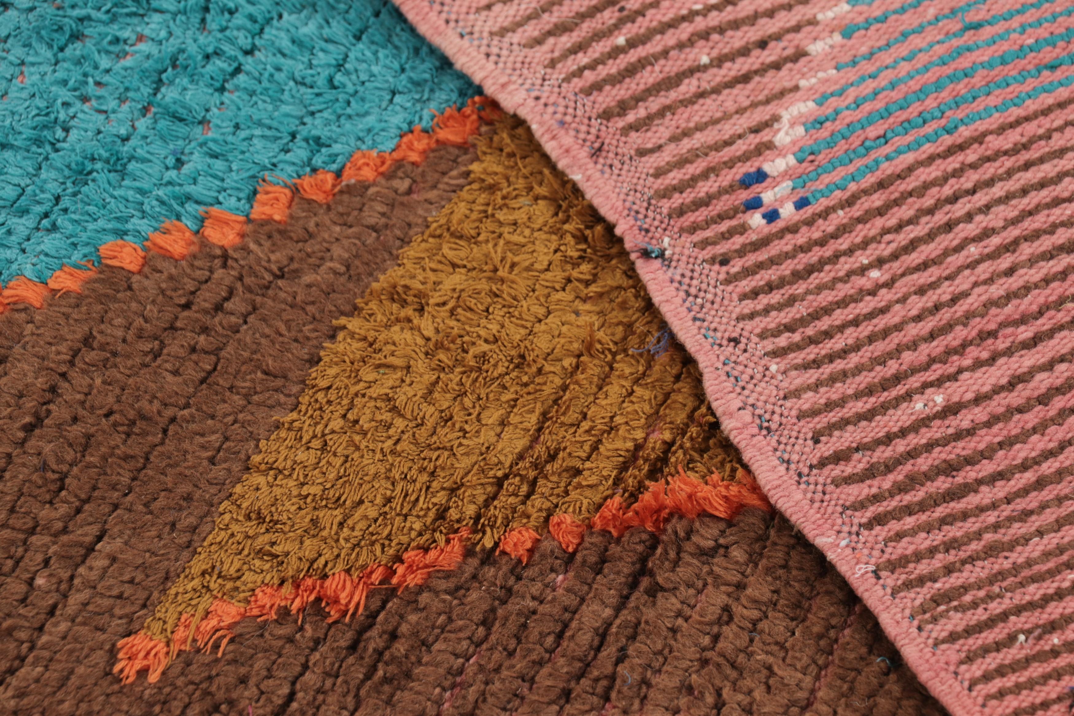 Marokkanischer Vintage-Läufer in Braun mit Chevron-Muster - Rug & Kilim (Wolle) im Angebot