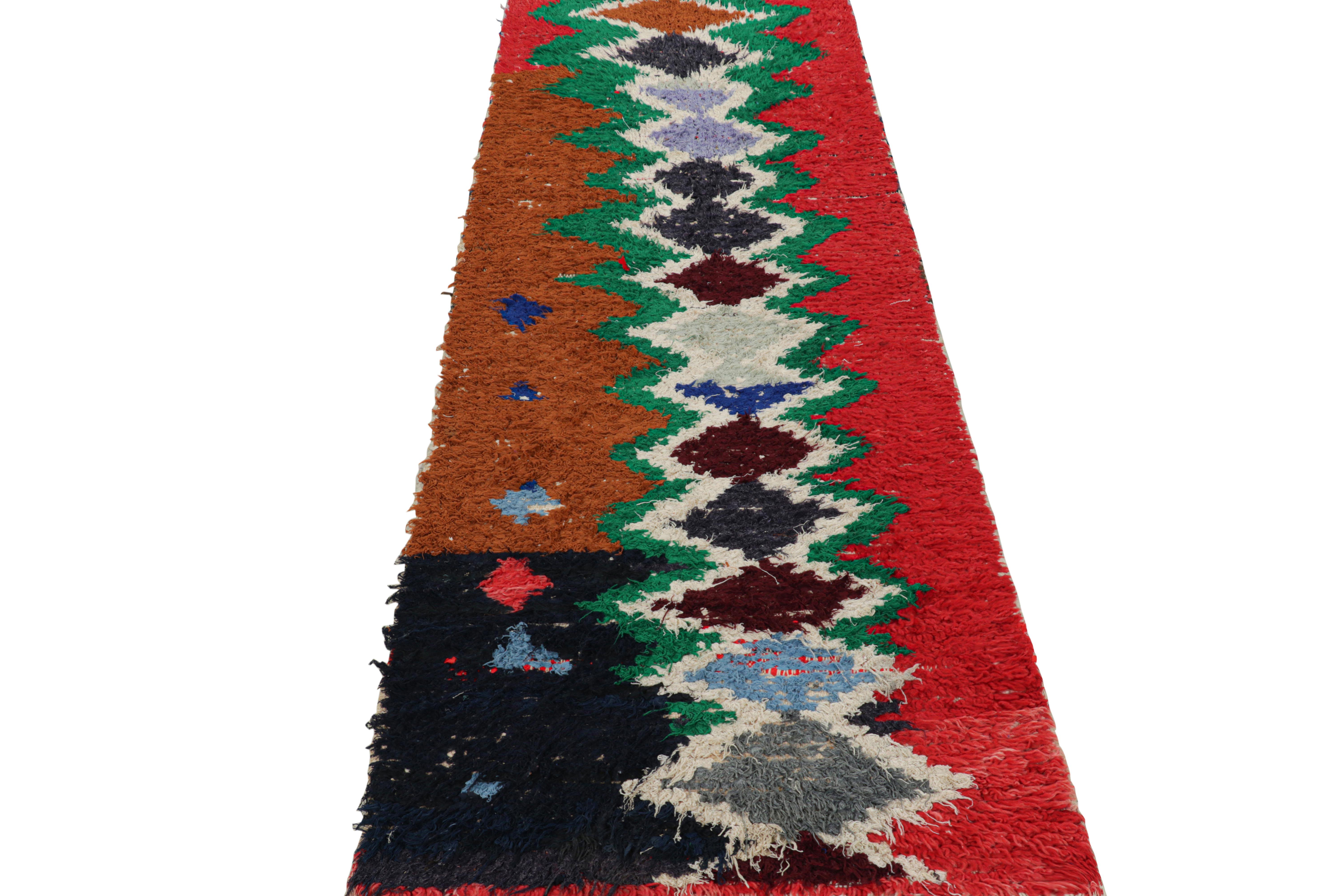 Vintage Moroccan Runner Rug with Polychromatic Diamond Chevrons  Rug & Kilim In Good Condition For Sale In Long Island City, NY