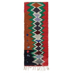 Marokkanischer Vintage-Läufer mit polychromen Diamant Chevrons, Marokkanisch  Rug & Kilim