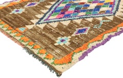 Marokkanischer Azilal Rag-Teppich im Vintage-Stil, Maximalismus Boho Meets Stammeskunst-Enchantment