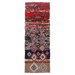 Runner marocchino vintage con medaglione a diamante policromo, da Rug & Kilim