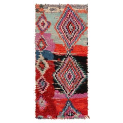 Runner marocchino vintage con medaglioni a diamante policromi, da Rug & Kilim