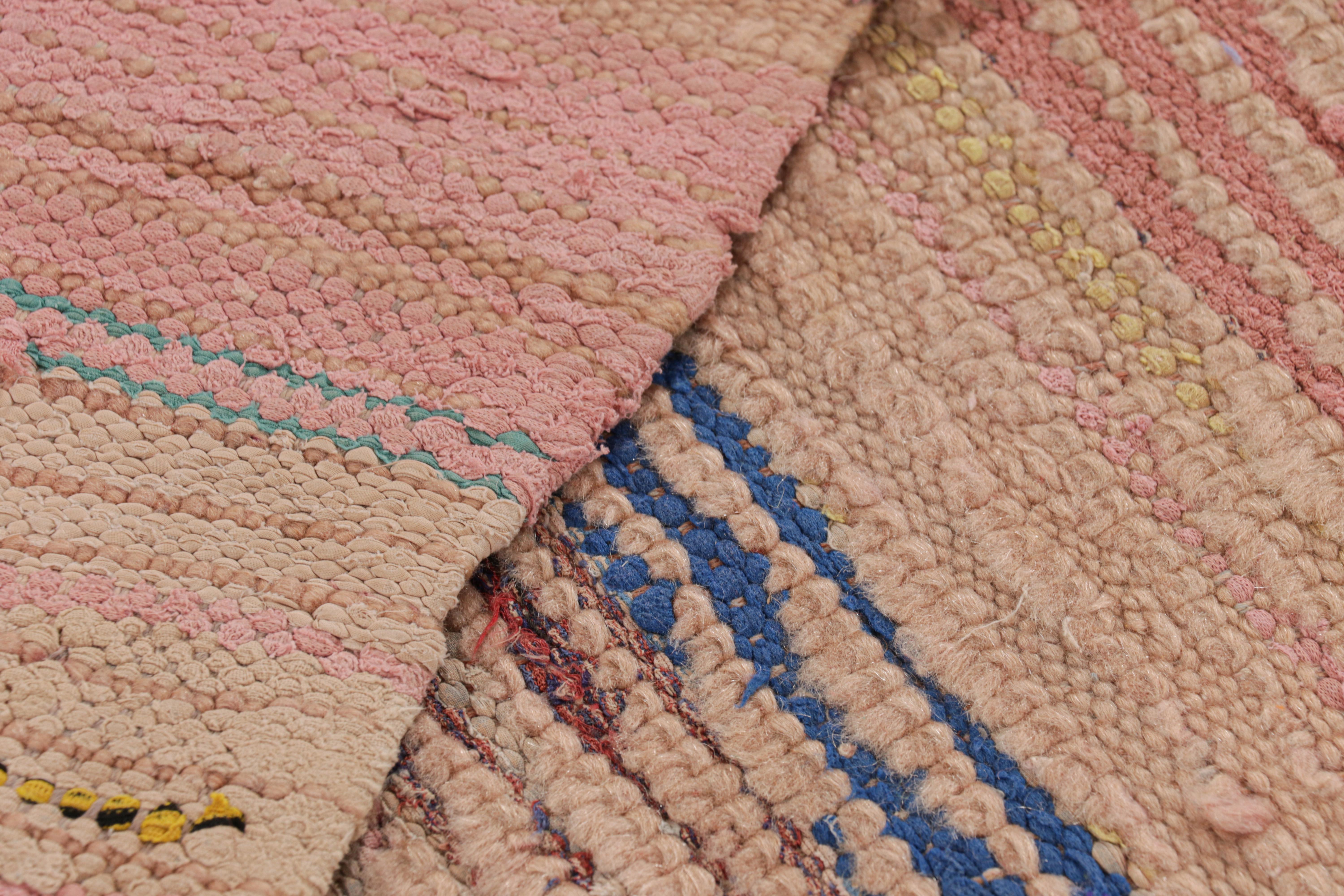 Alfombra marroquí vintage con rayas geométricas policromadas, de Rug & Kilim Lana