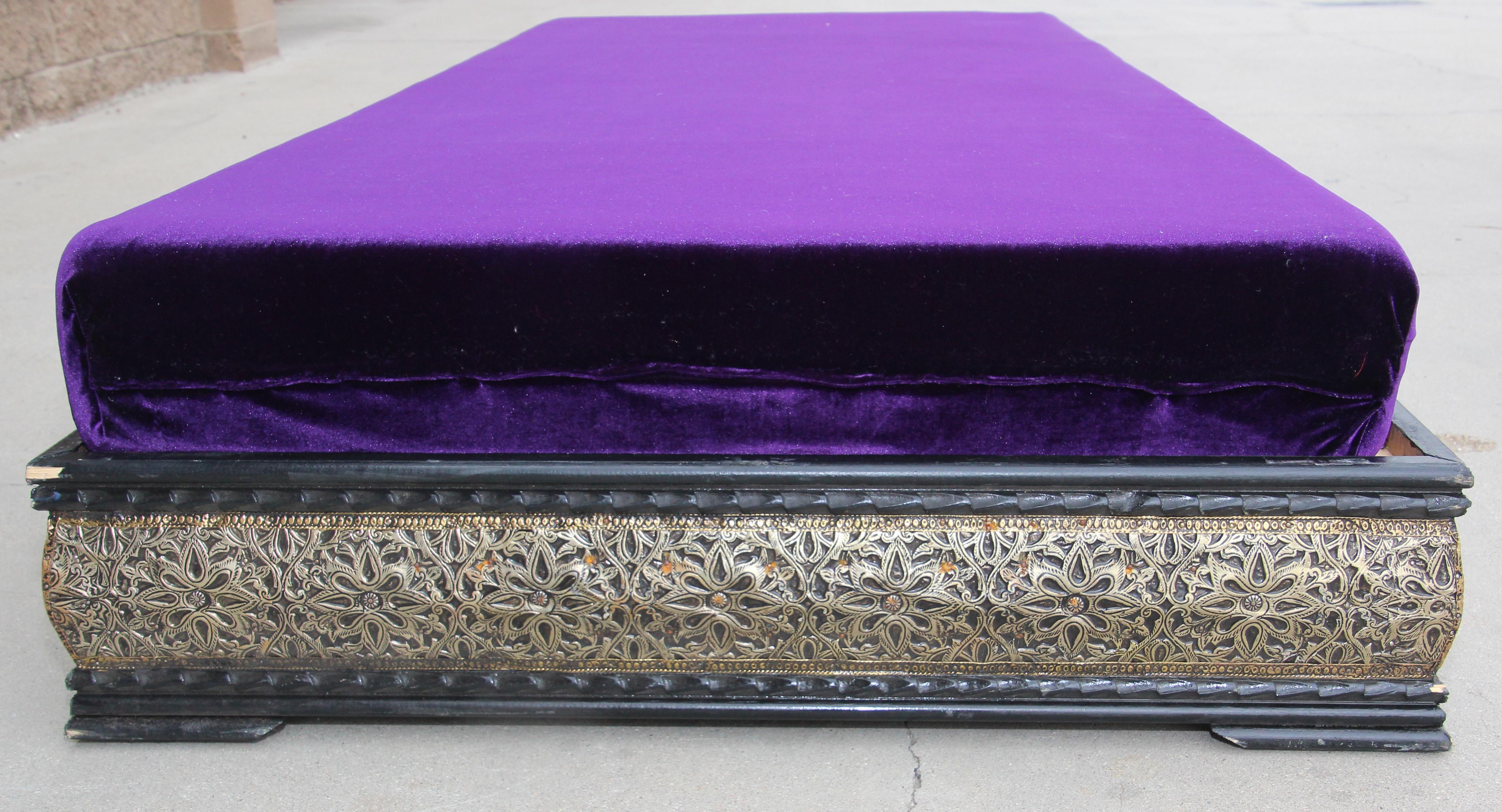 Vintage Moroccan Settee Low Bench, Day Bed 3