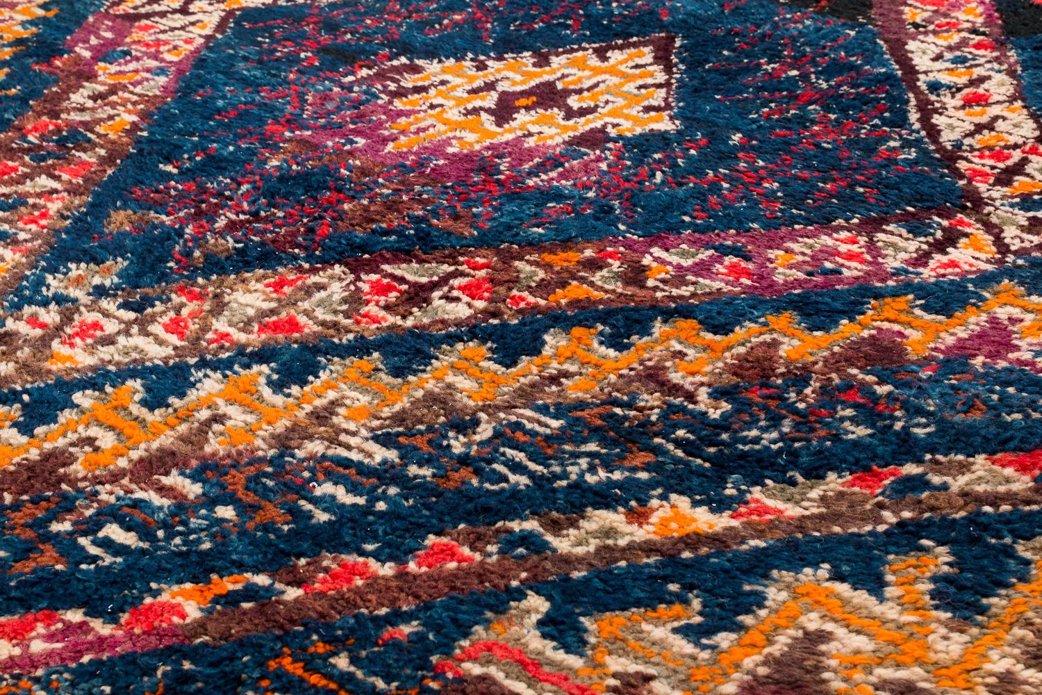 Alfombra antigua de colección Beni Mguild de lana marroquí Shag Diamond de mediados de siglo en venta 3