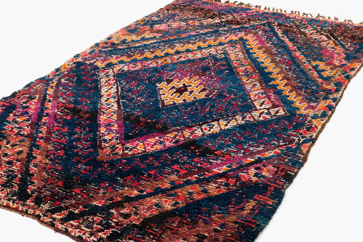 Alfombra antigua de colección Beni Mguild de lana marroquí Shag Diamond de mediados de siglo Moderno de mediados de siglo en venta