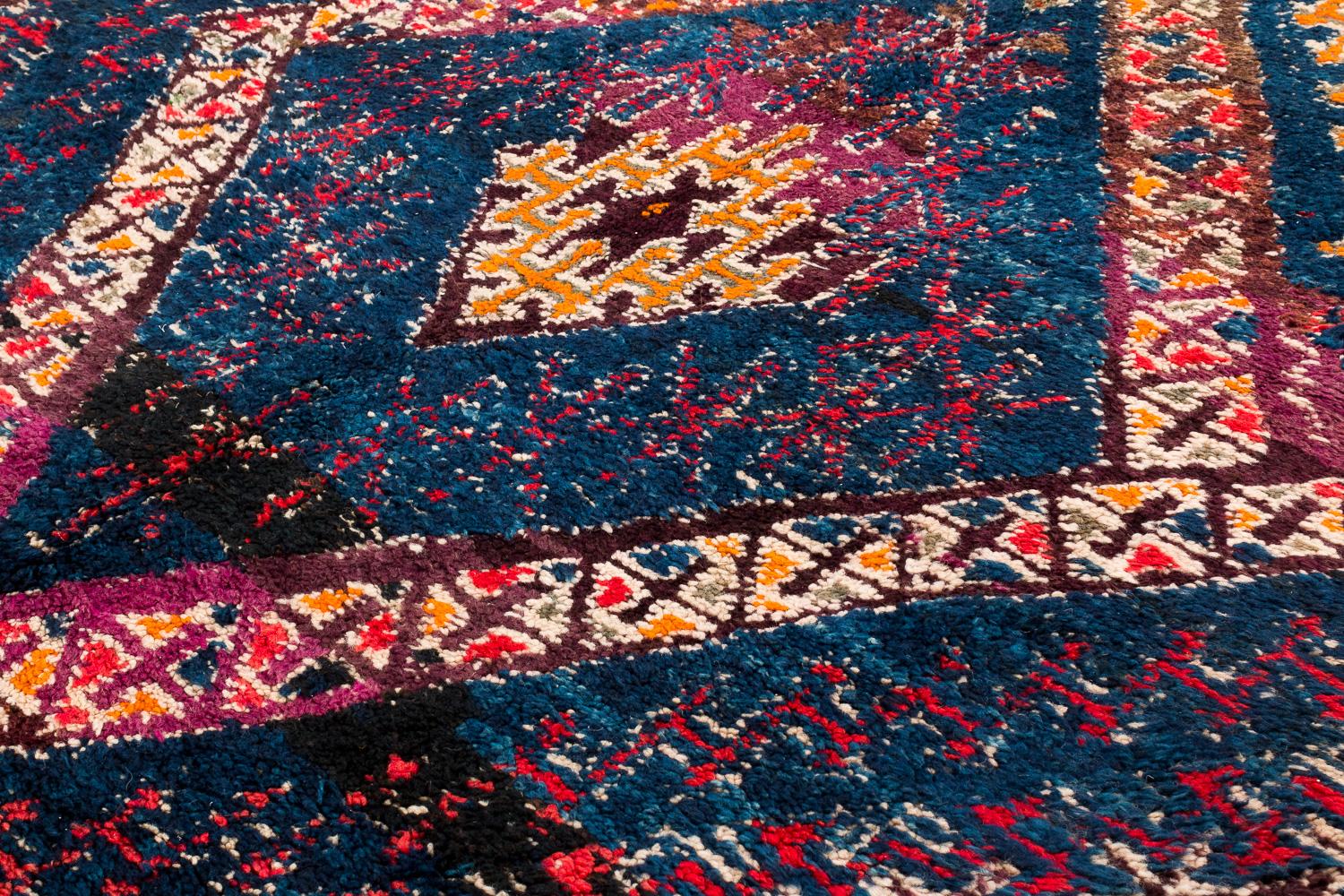 Alfombra antigua de colección Beni Mguild de lana marroquí Shag Diamond de mediados de siglo Marroquí en venta