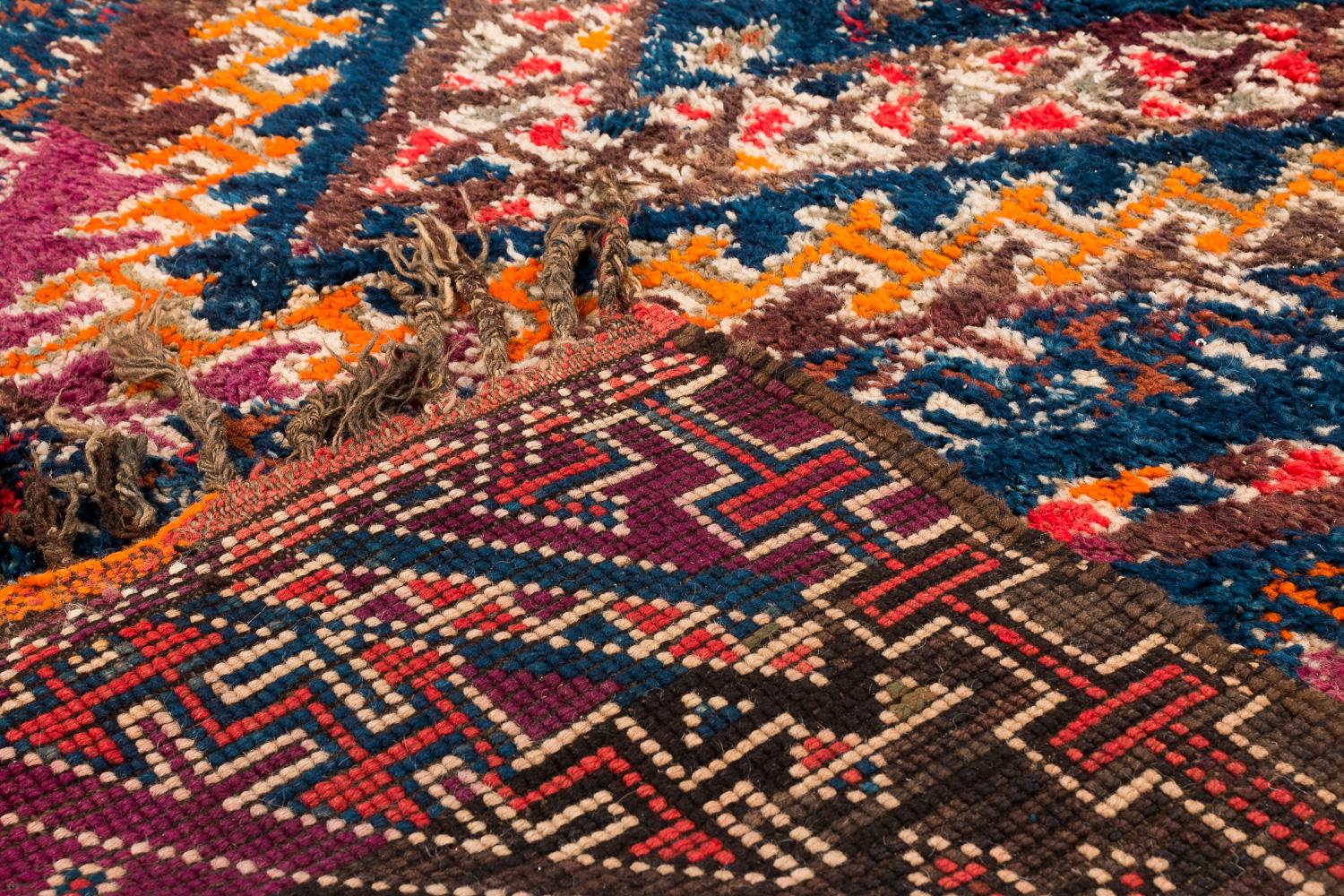 Alfombra antigua de colección Beni Mguild de lana marroquí Shag Diamond de mediados de siglo Tejido a mano en venta