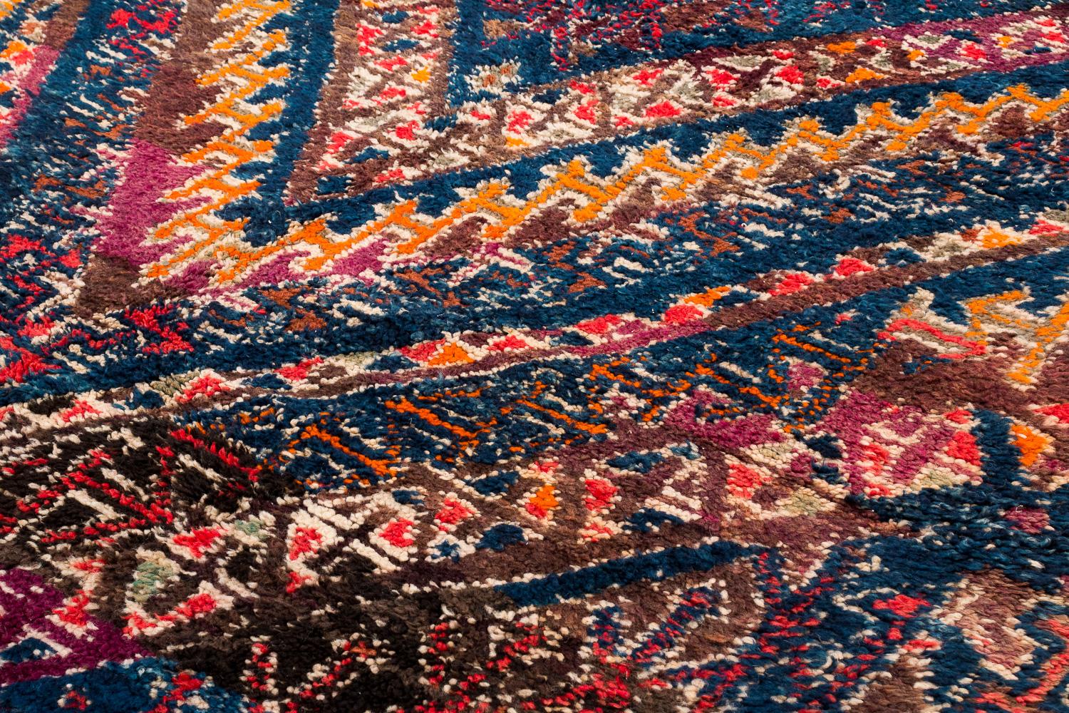 Alfombra antigua de colección Beni Mguild de lana marroquí Shag Diamond de mediados de siglo principios del siglo XX en venta