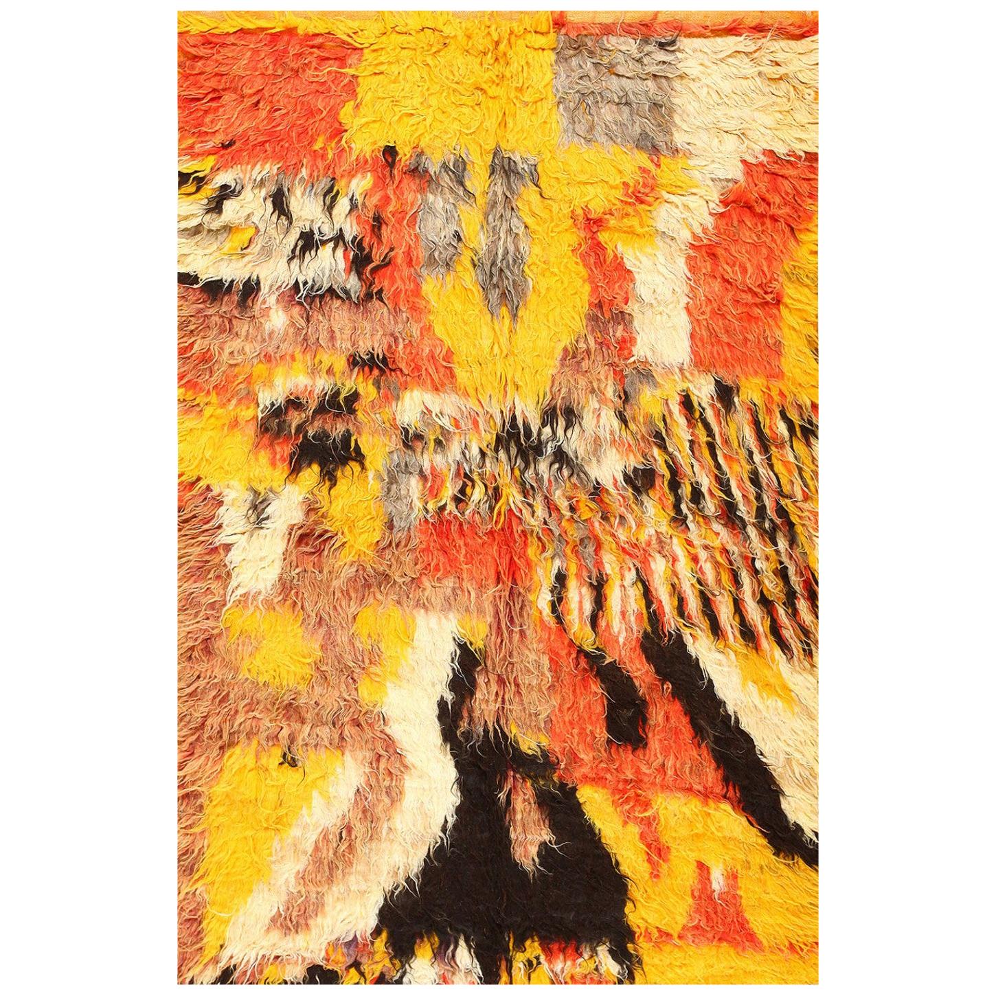Moroccan Shag Rug. Size: 5 ft 5 in x 8 ft (1.65 m x 2.44 m)