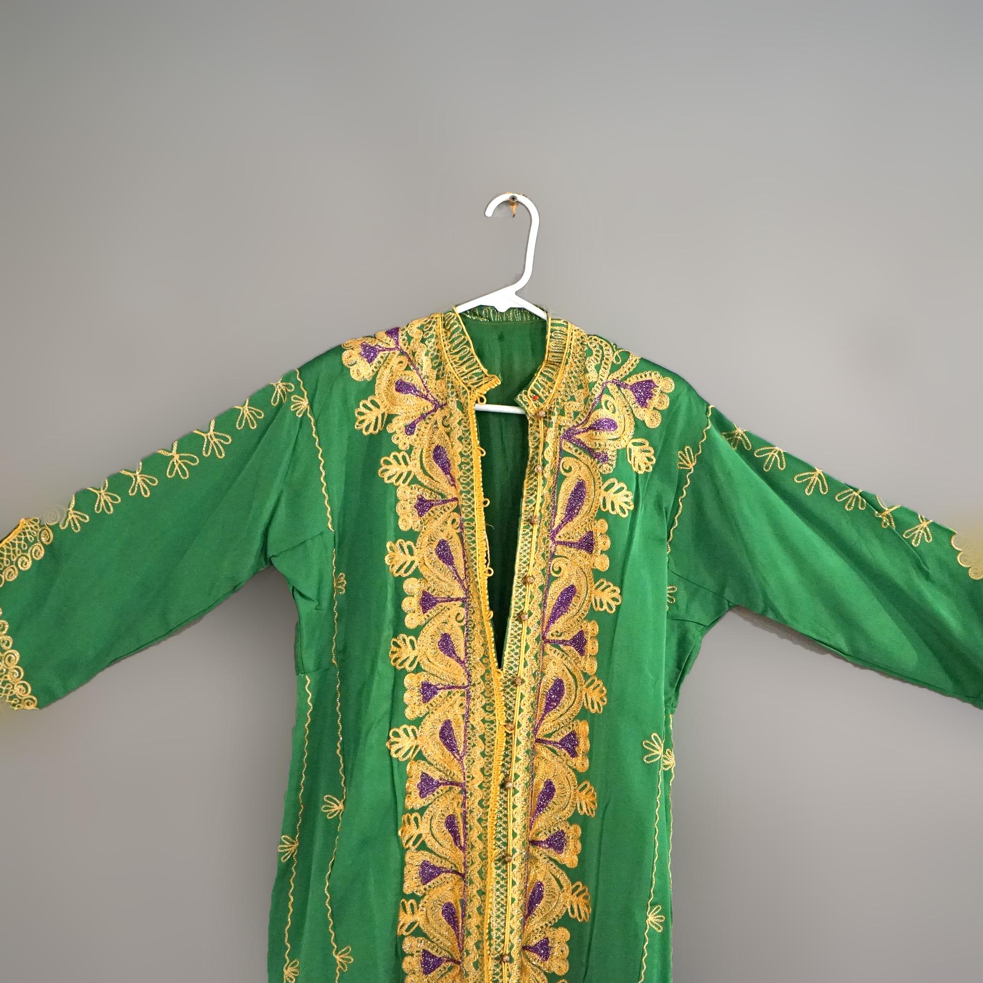 Vintage Moroccan Silk & Gold Metallic Needlework Robe 20th C In Good Condition For Sale In Big Flats, NY