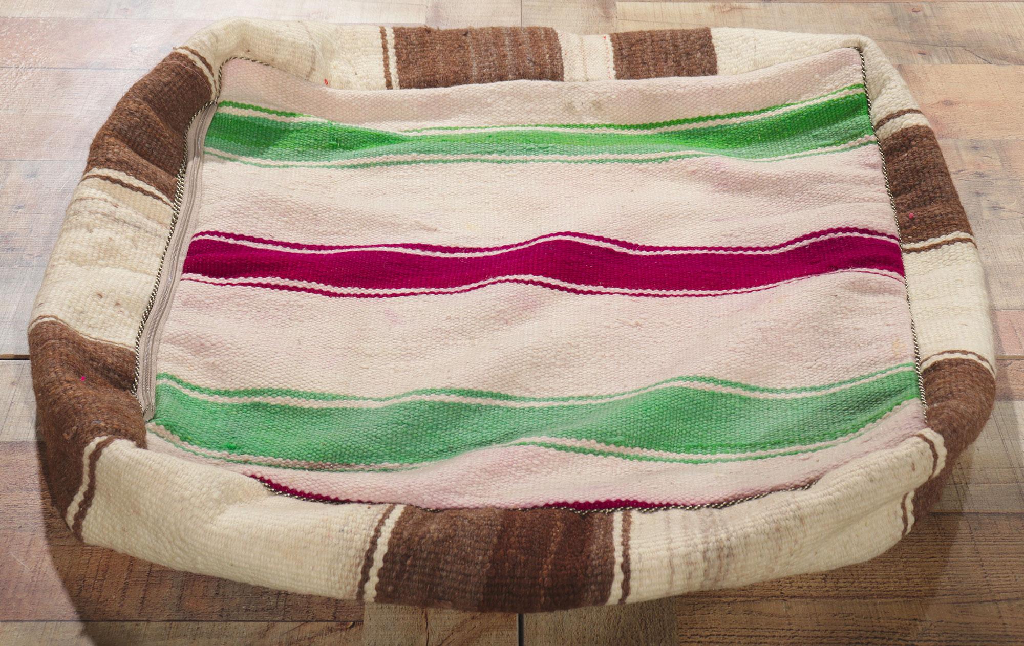 Marocchino Pouf ottomano marocchino vintage a righe Kilim in vendita