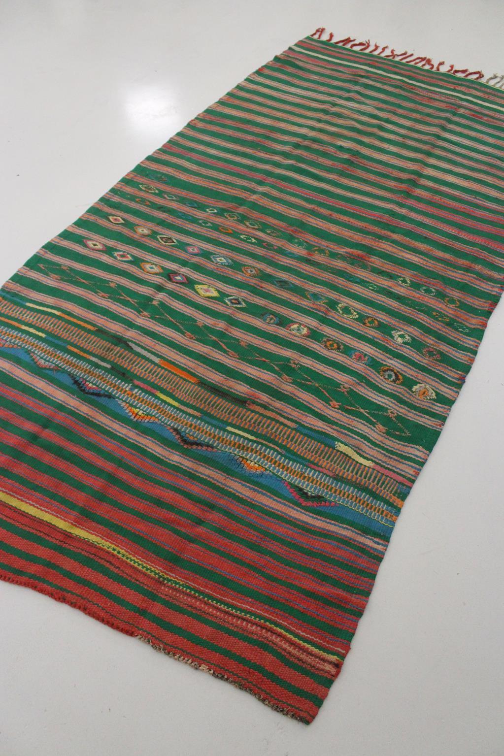 Vintage Moroccan striped kilim rug - Green/pink/red - 5.1x10.2feet / 157x312cm For Sale 4