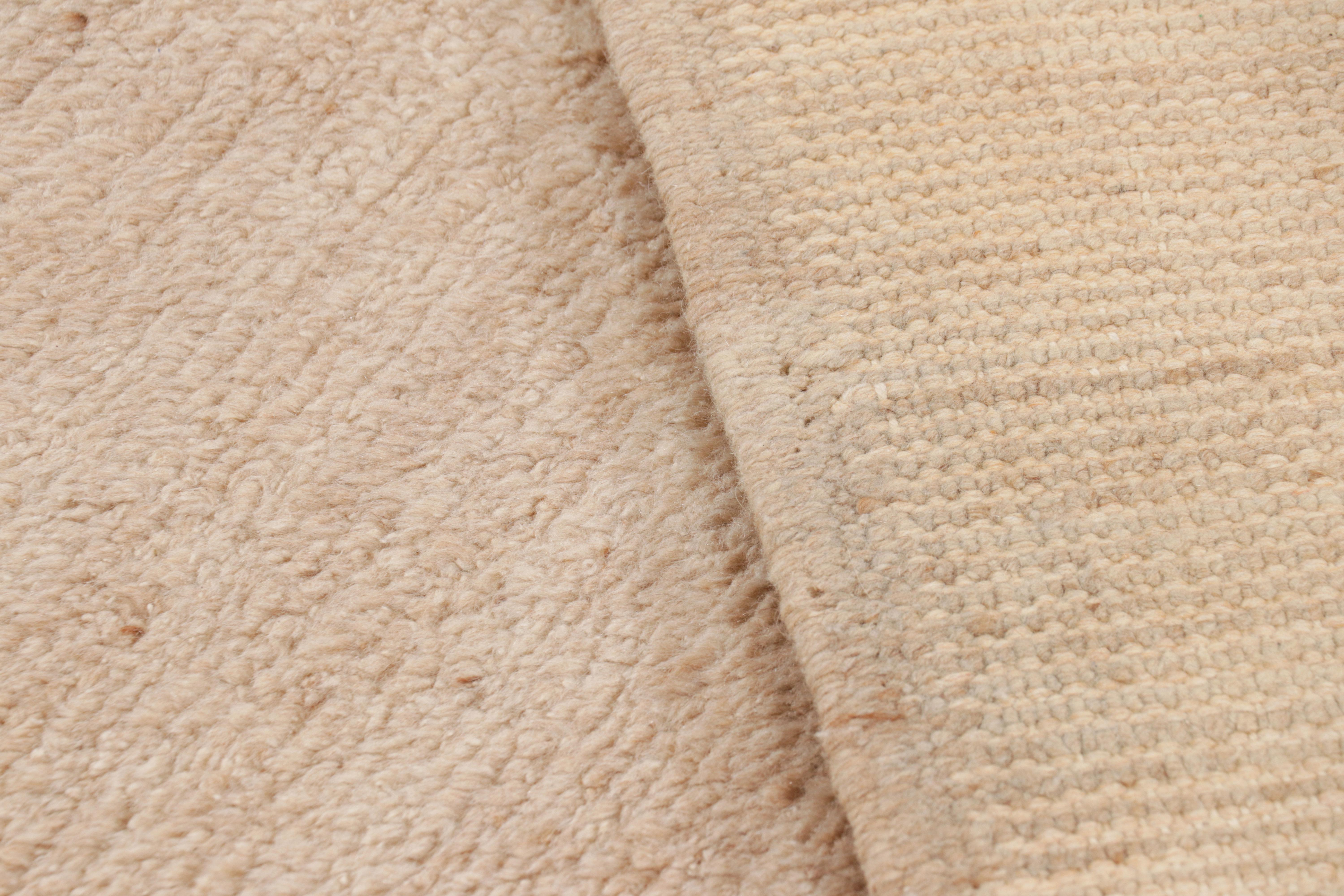 Vintage Moroccan Style Rug in Beige and Cream Tones - Rug & Kilim For Sale 2