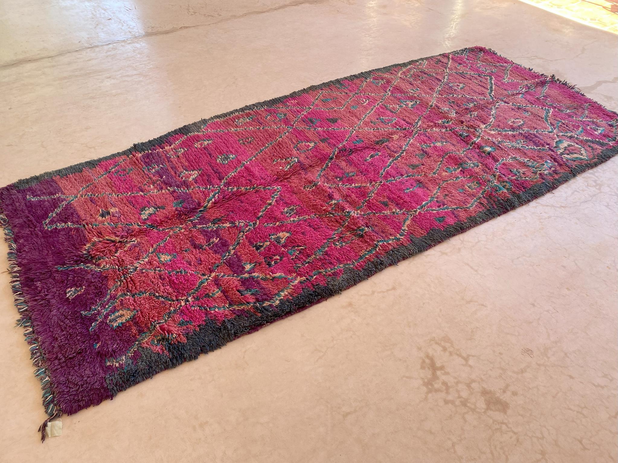Hand-Woven Vintage Moroccan Talsint rug - Fuchsia/purple - 5.4-5.9x13.1feet / 165-180x400cm For Sale