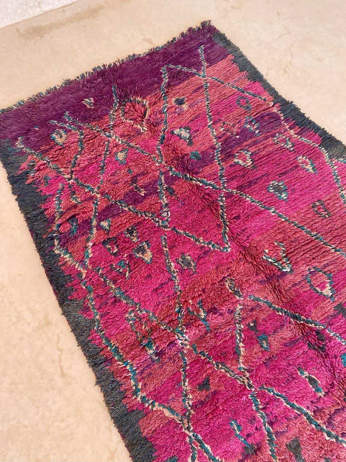 Vintage Moroccan Talsint rug - Fuchsia/purple - 5.4-5.9x13.1feet / 165-180x400cm For Sale 2