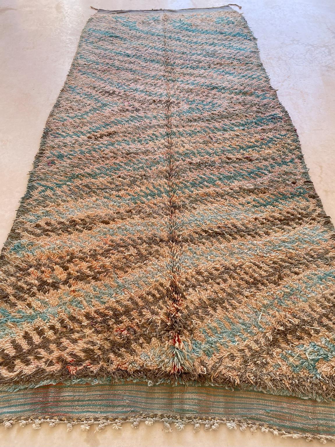 Wool Vintage Moroccan Talsint rug - Pink/gray/turquoise - 6.3x14.3feet / 193x436cm For Sale