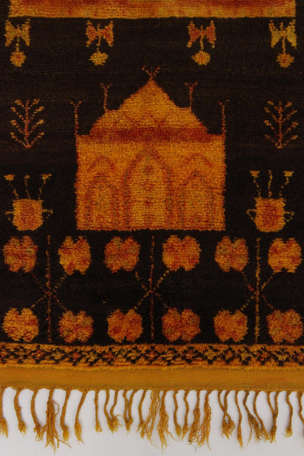 Vintage marokkanischen Taznakht Teppich - Schwarz/Orange/Gelb - 4.5x7.2feet / 137x220cm (Wolle) im Angebot