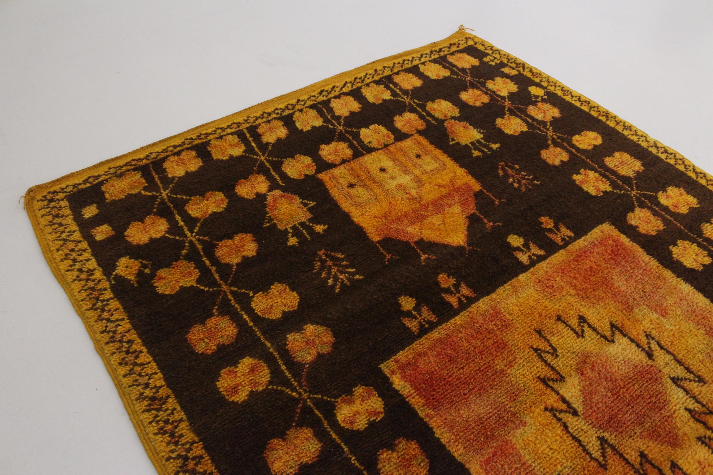 Vintage marokkanischen Taznakht Teppich - Schwarz/Orange/Gelb - 4.5x7.2feet / 137x220cm im Angebot 2