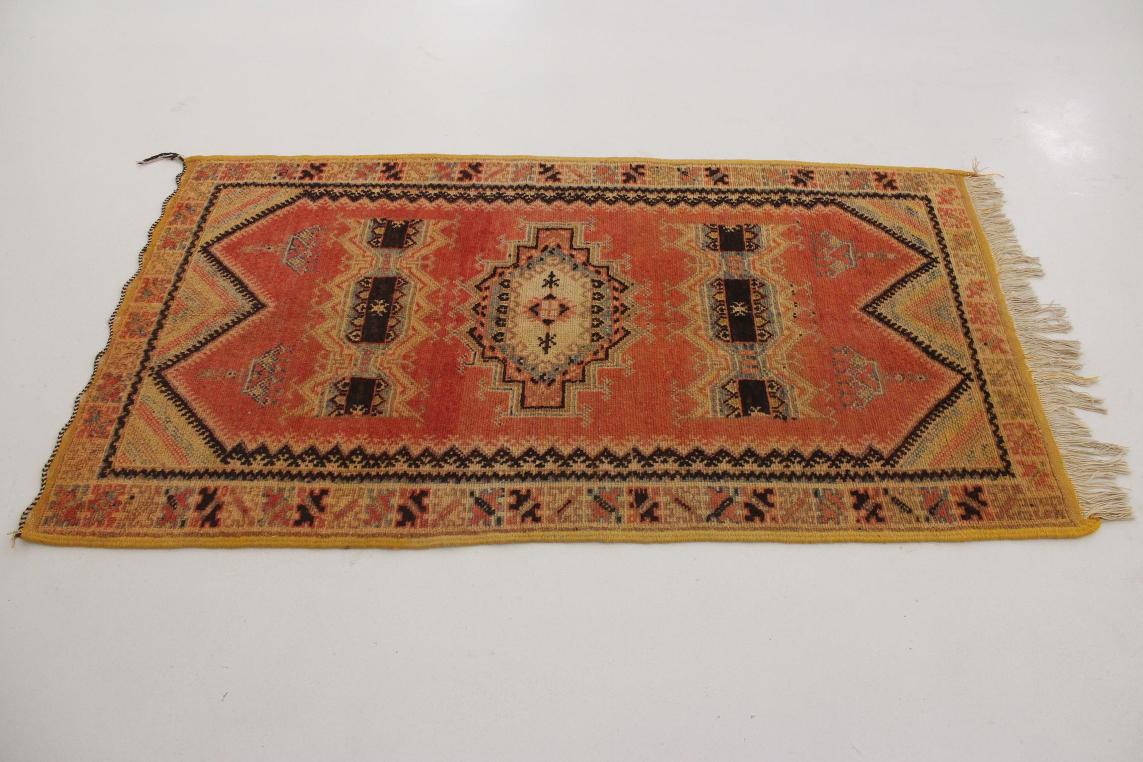 Hand-Knotted Vintage Moroccan Taznakht rug - Blood orange/black - 3.2x5.8feet / 100x178cm For Sale