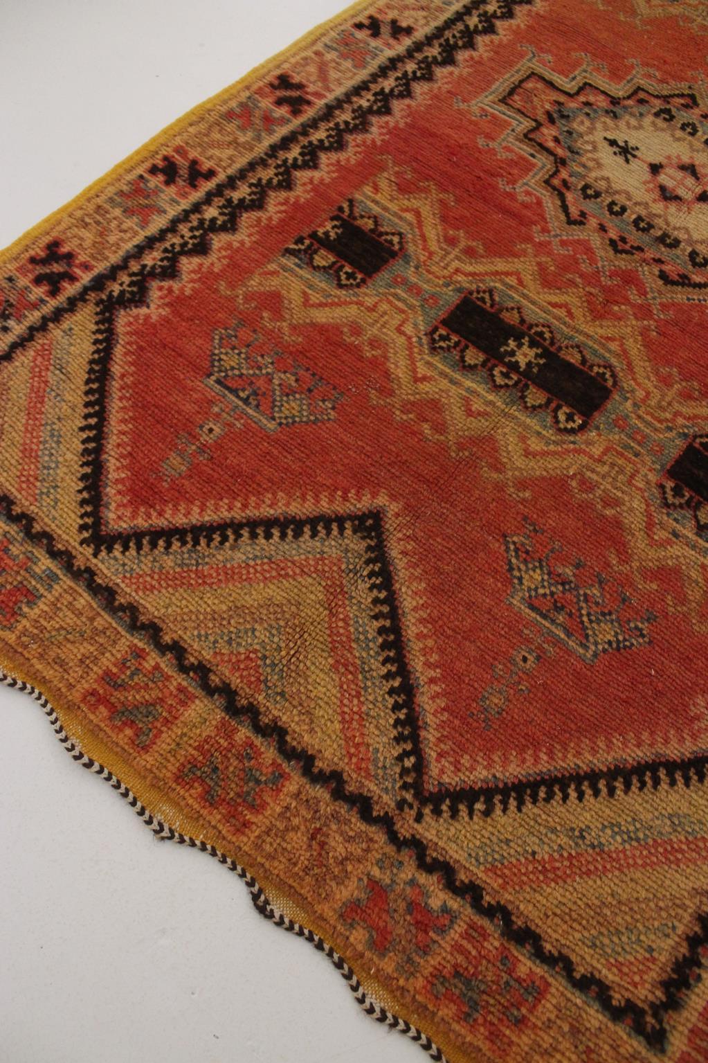 Vintage Moroccan Taznakht rug - Blood orange/black - 3.2x5.8feet / 100x178cm For Sale 2
