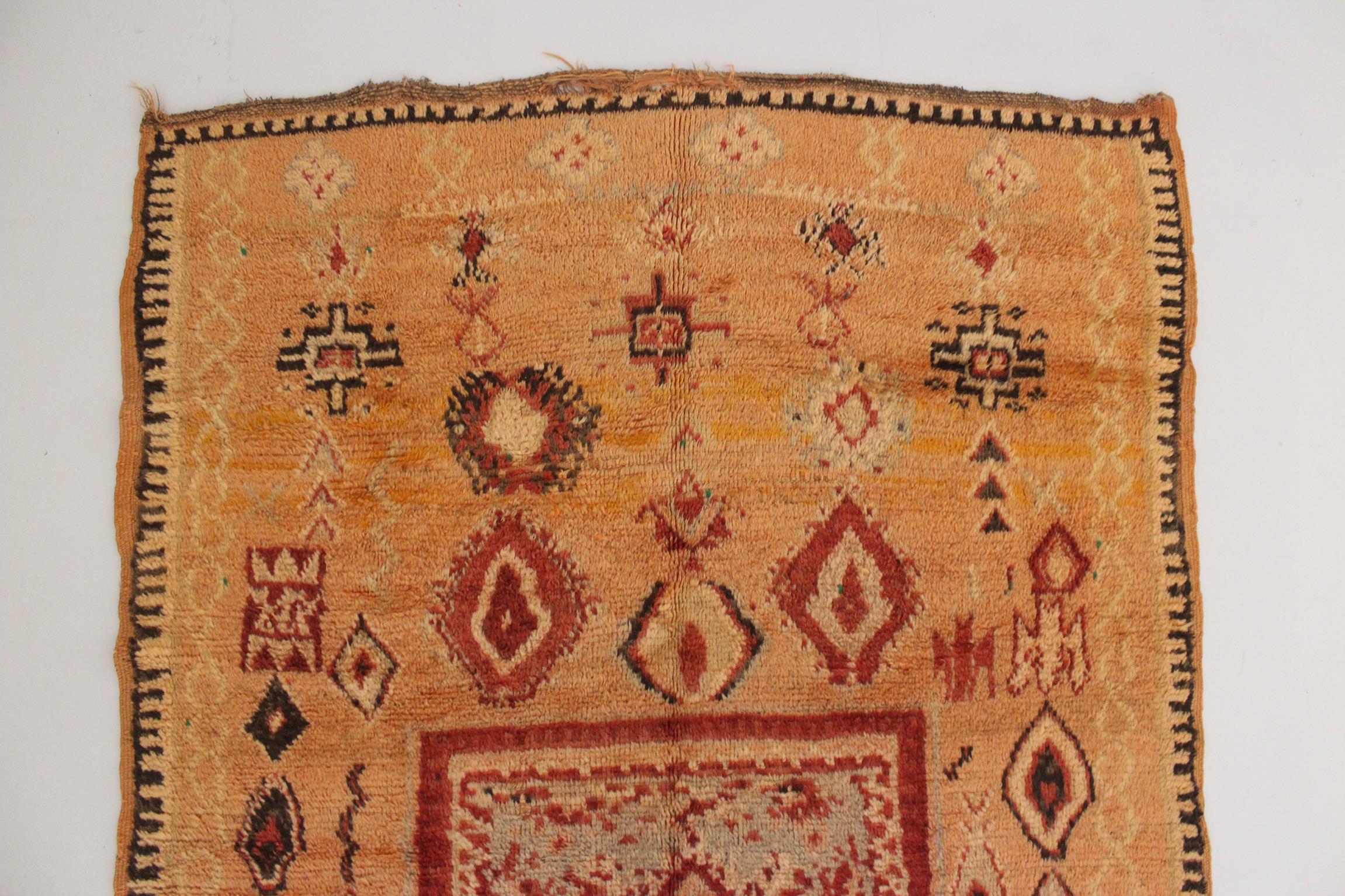 Vintage Moroccan Taznakht rug - Orange/red - 5.2x9.5feet / 161x292cm For Sale 3
