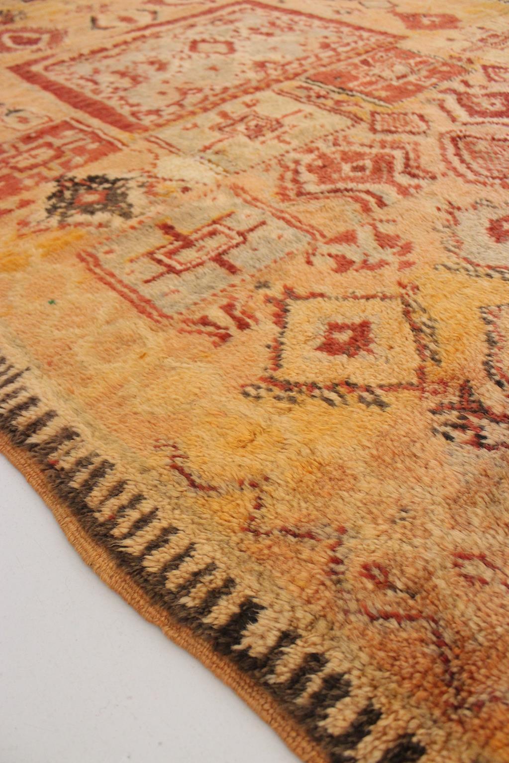 Vintage Moroccan Taznakht rug - Orange/red - 5.2x9.5feet / 161x292cm For Sale 6