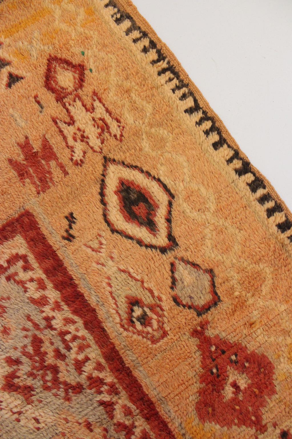 Vintage Moroccan Taznakht rug - Orange/red - 5.2x9.5feet / 161x292cm For Sale 9