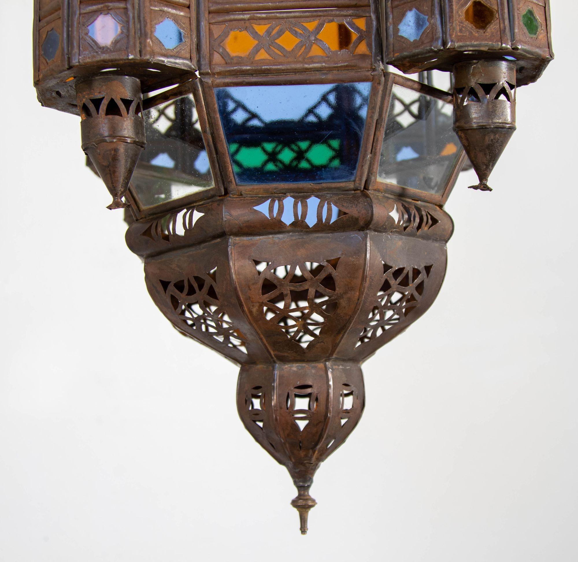 Vintage Moroccan Traditional Moorish Metal and Glass Lantern Ceiling Light For Sale 4