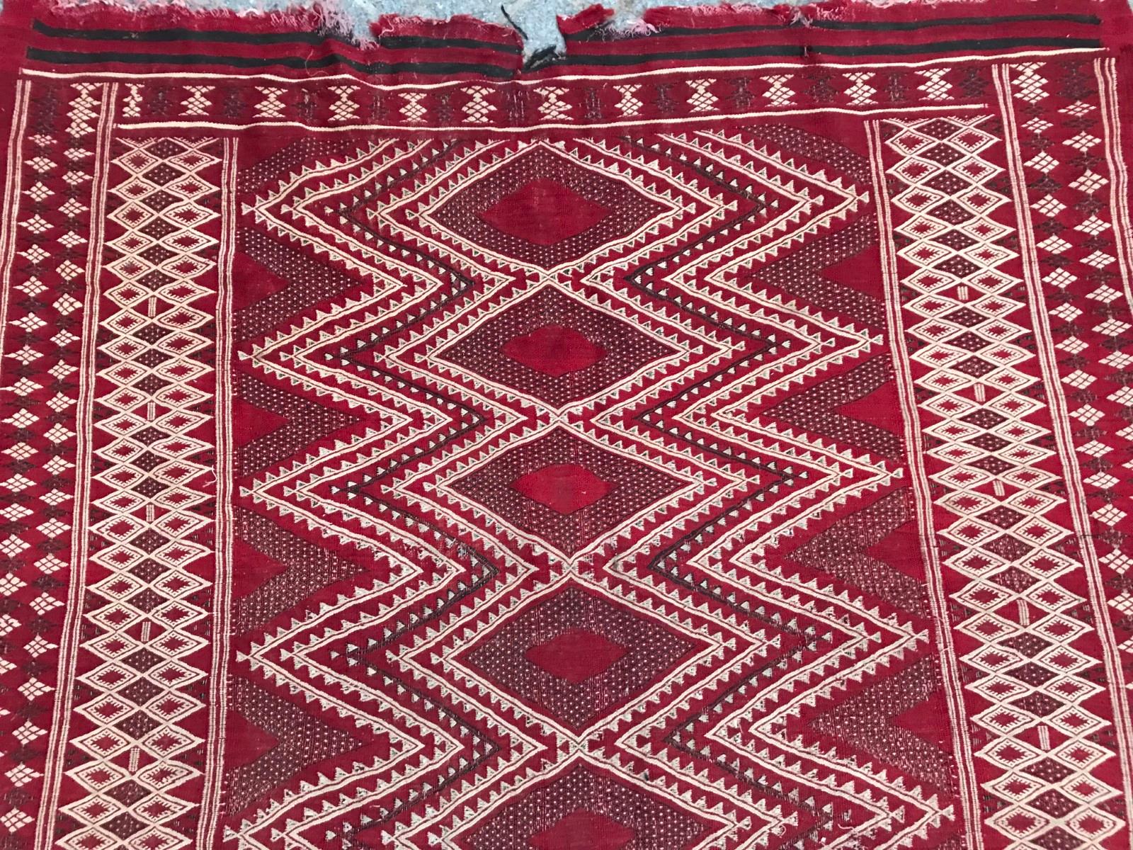 Laine Tapis Kilim tribal marocain vintage en vente