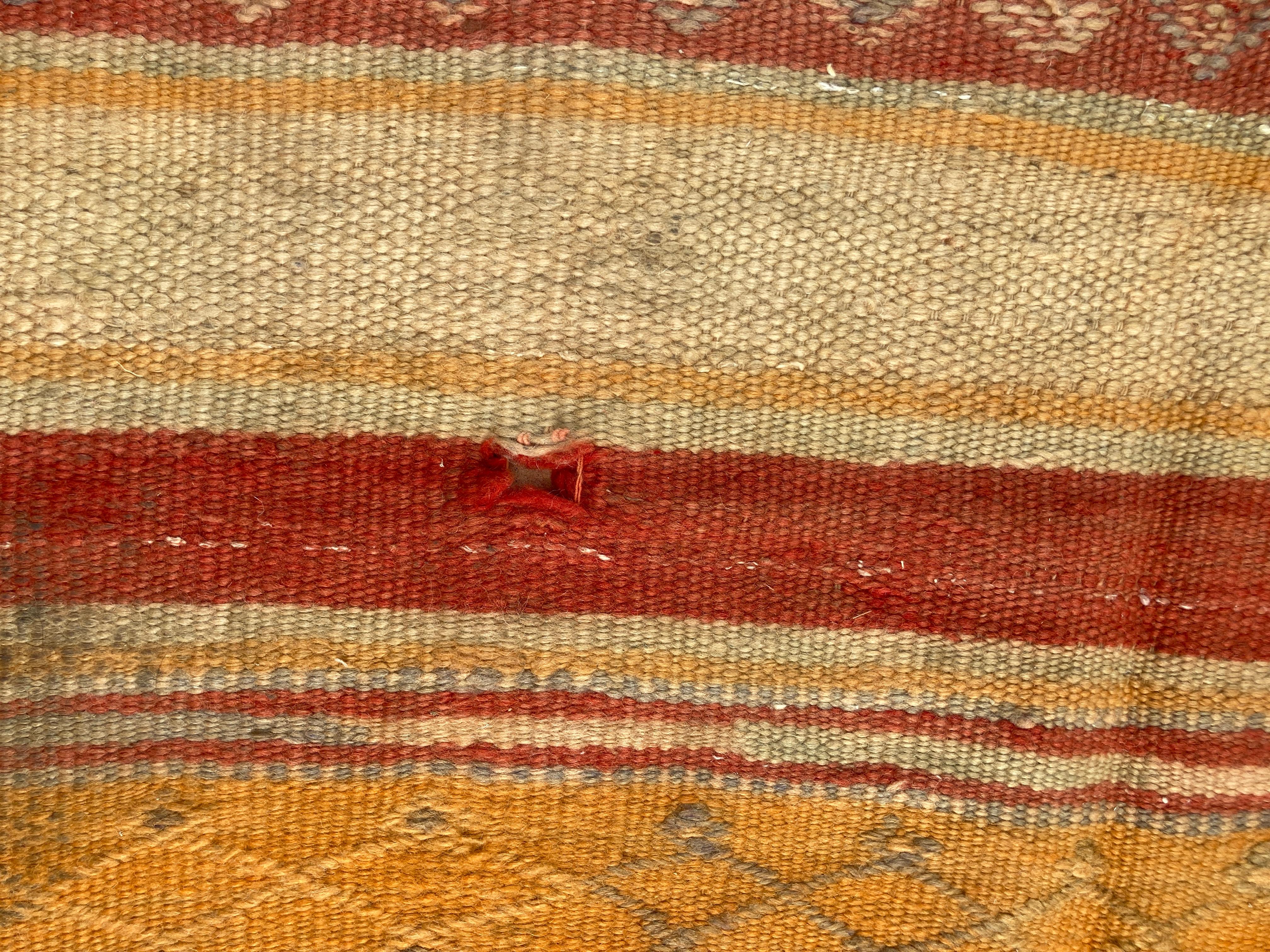 1960s Moroccan Rug Ethnic Flat Hand-woven Kilim  For Sale 12