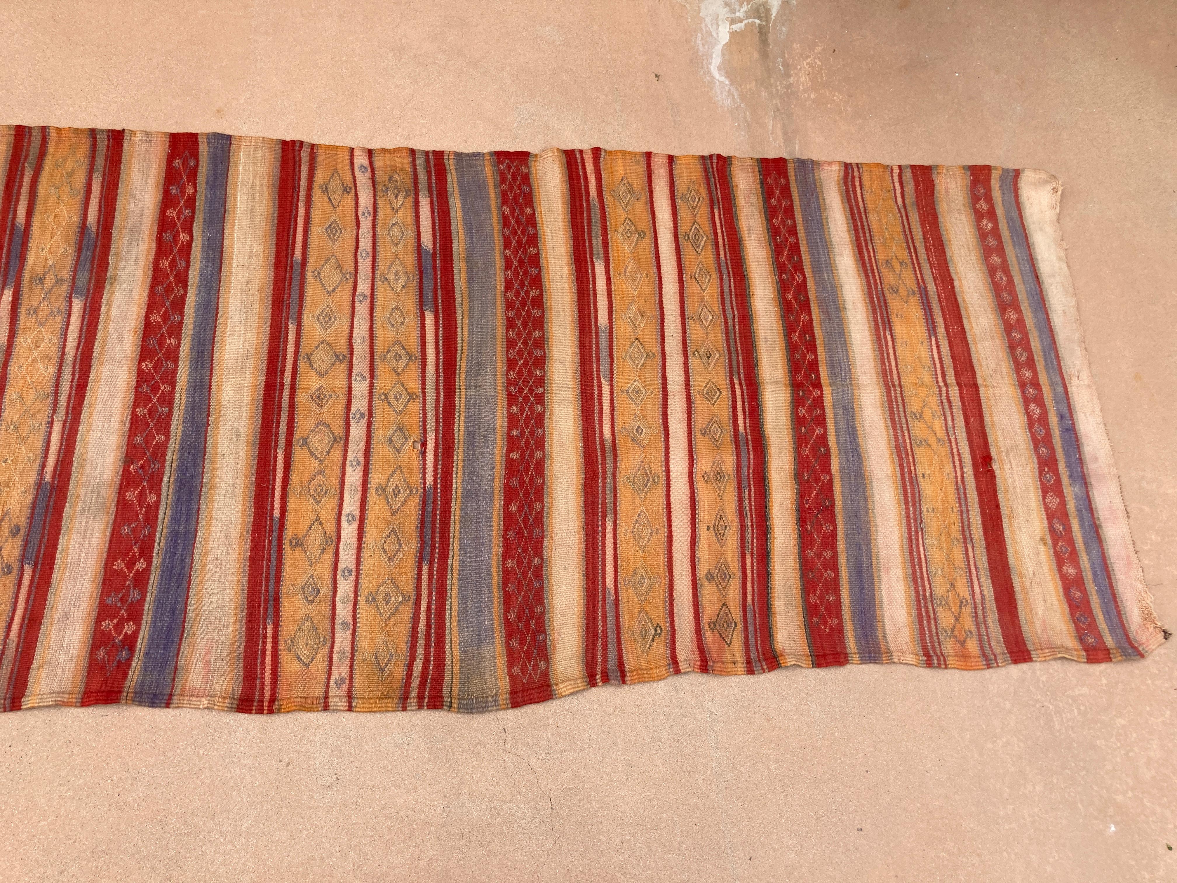 Vegetable Dyed 1960s Moroccan Rug Ethnic Flat Hand-woven Kilim  For Sale
