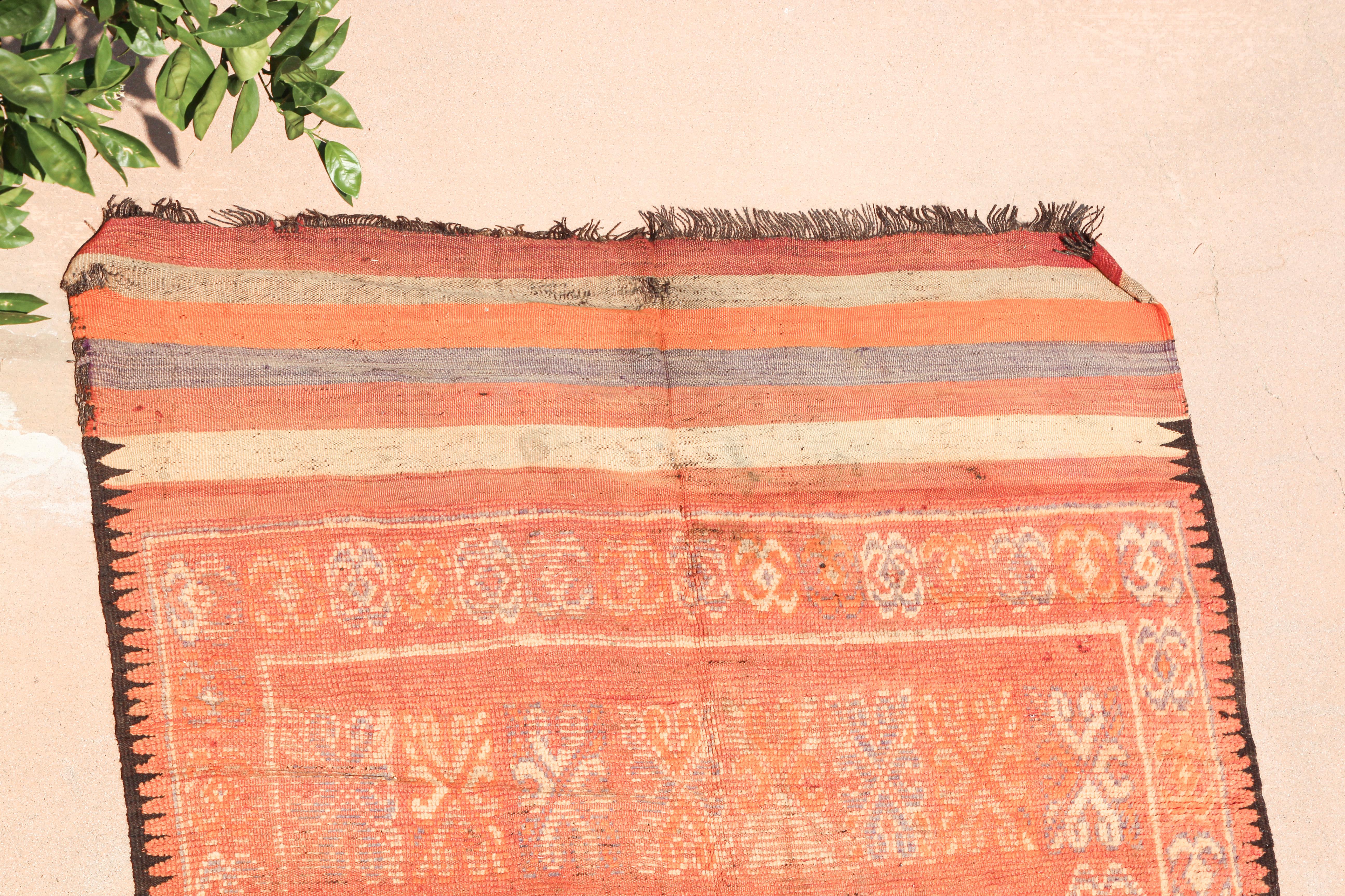 Moroccan Vintage Berberl Rug For Sale 7