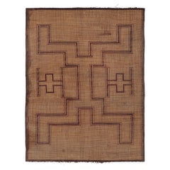 Tapis touareg marocain vintage en Brown, avec motifs géométriques, de Rug & Kilim