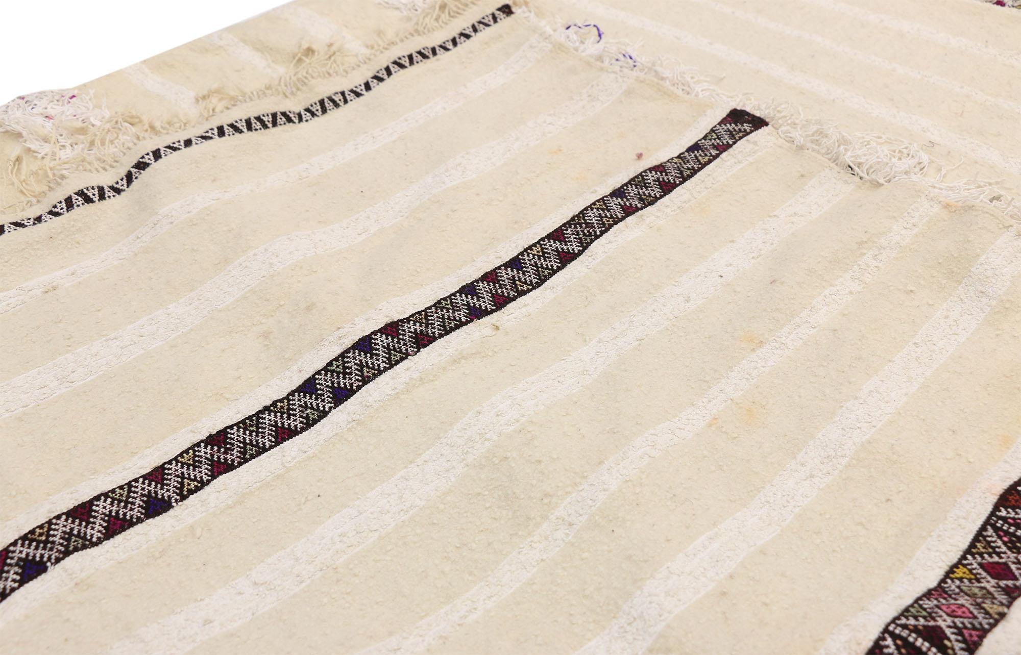 Vintage Moroccan Wedding Blanket, Berber Handira Tamizart For Sale 3