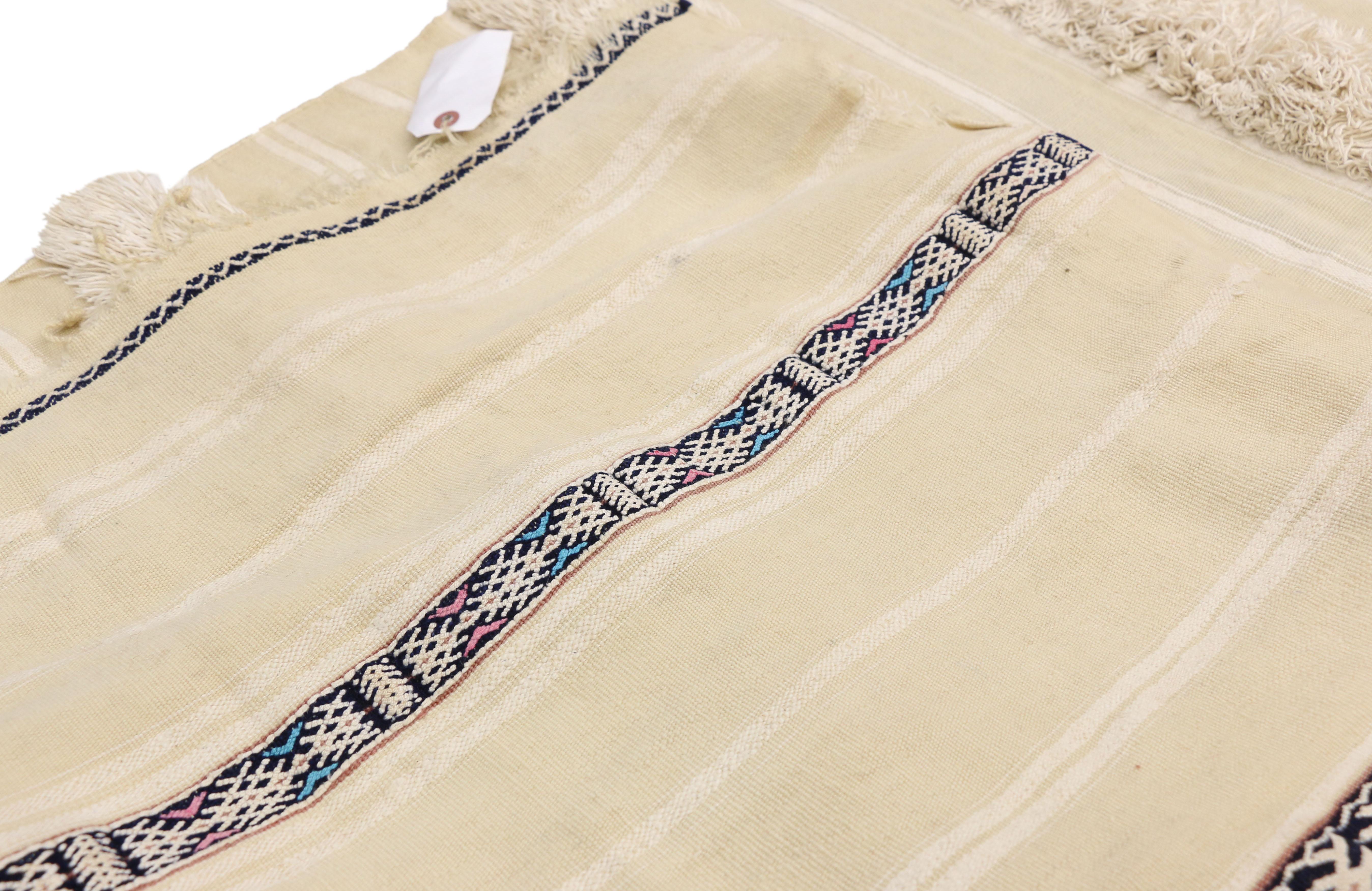 Vintage Moroccan Wedding Blanket, Berber Handira Tamizart For Sale 4