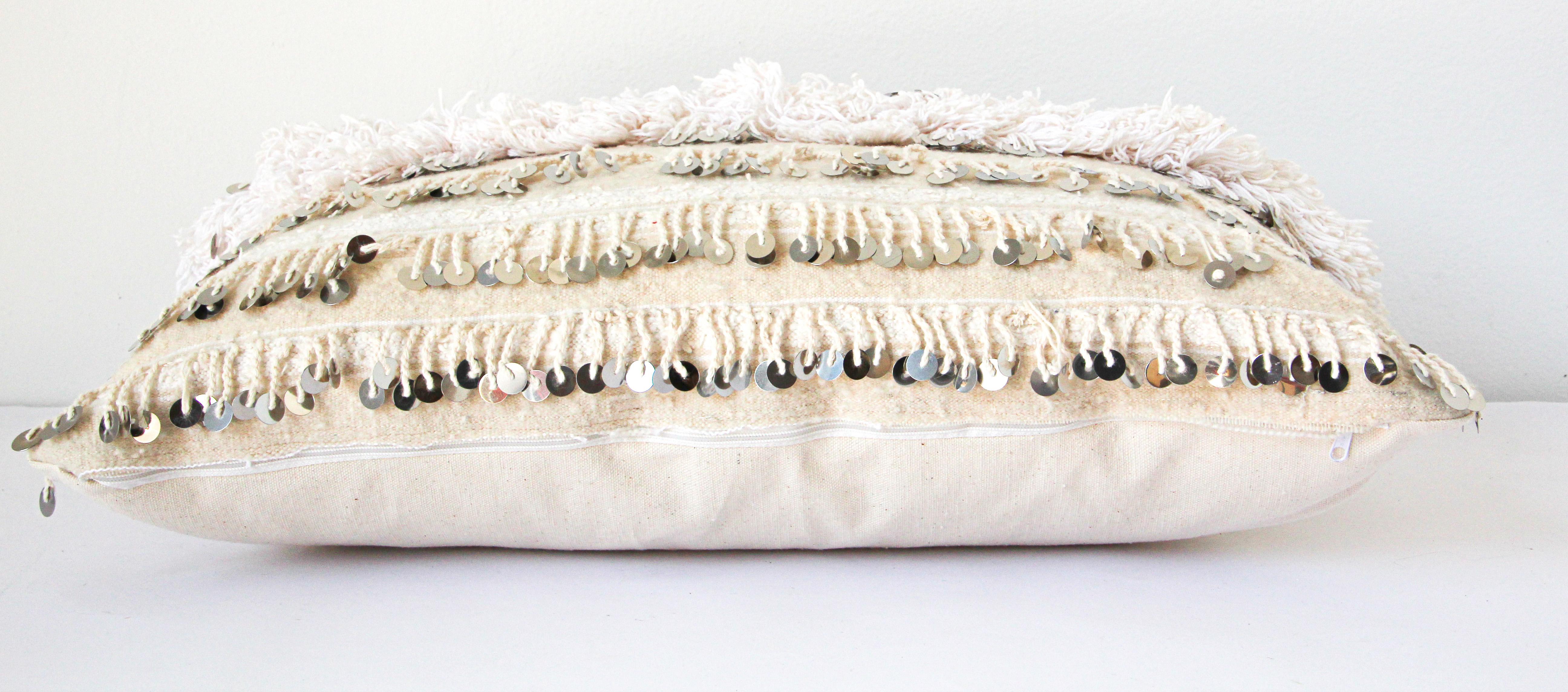 20th Century Vintage Moroccan White Pillow with Silver Sequins and Long Fringes For Sale