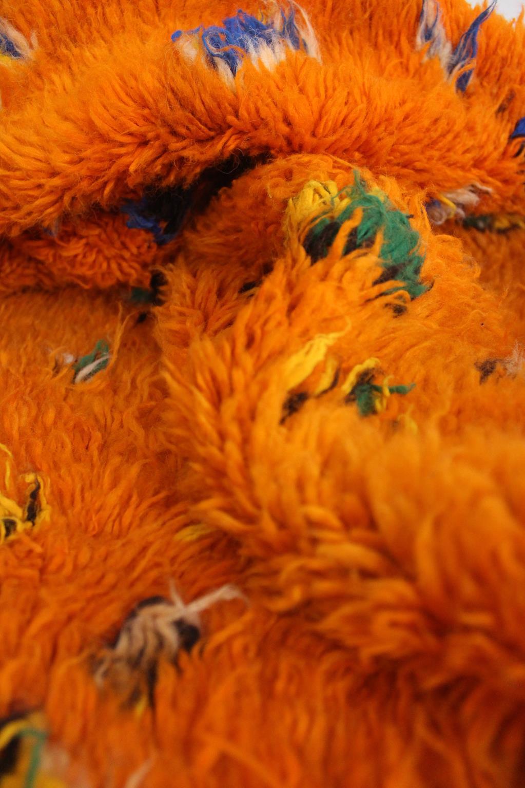 Tapis marocain vintage orange - 6,5 x 10,5 pieds / 198 x320 cm en vente 7