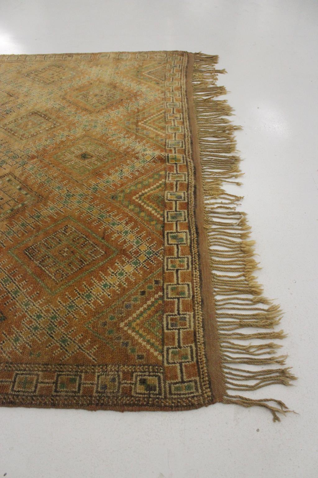 Vintage Moroccan Zemmour rug - Ochre - 6x11.3feet / 185x345cm For Sale 3