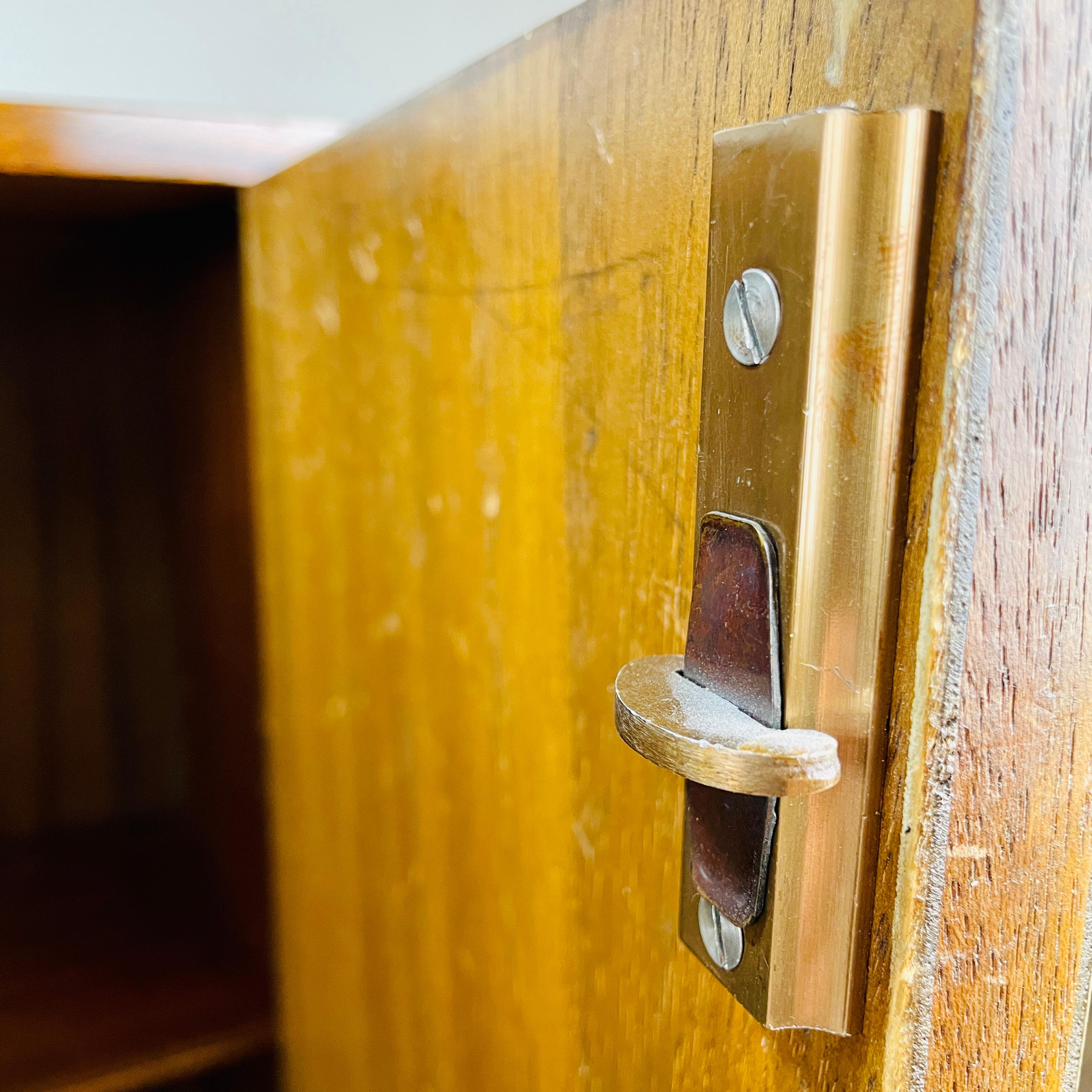 Vintage Morris of Glasgow, Cumbrae Range Display Cabinet, 1950s 3