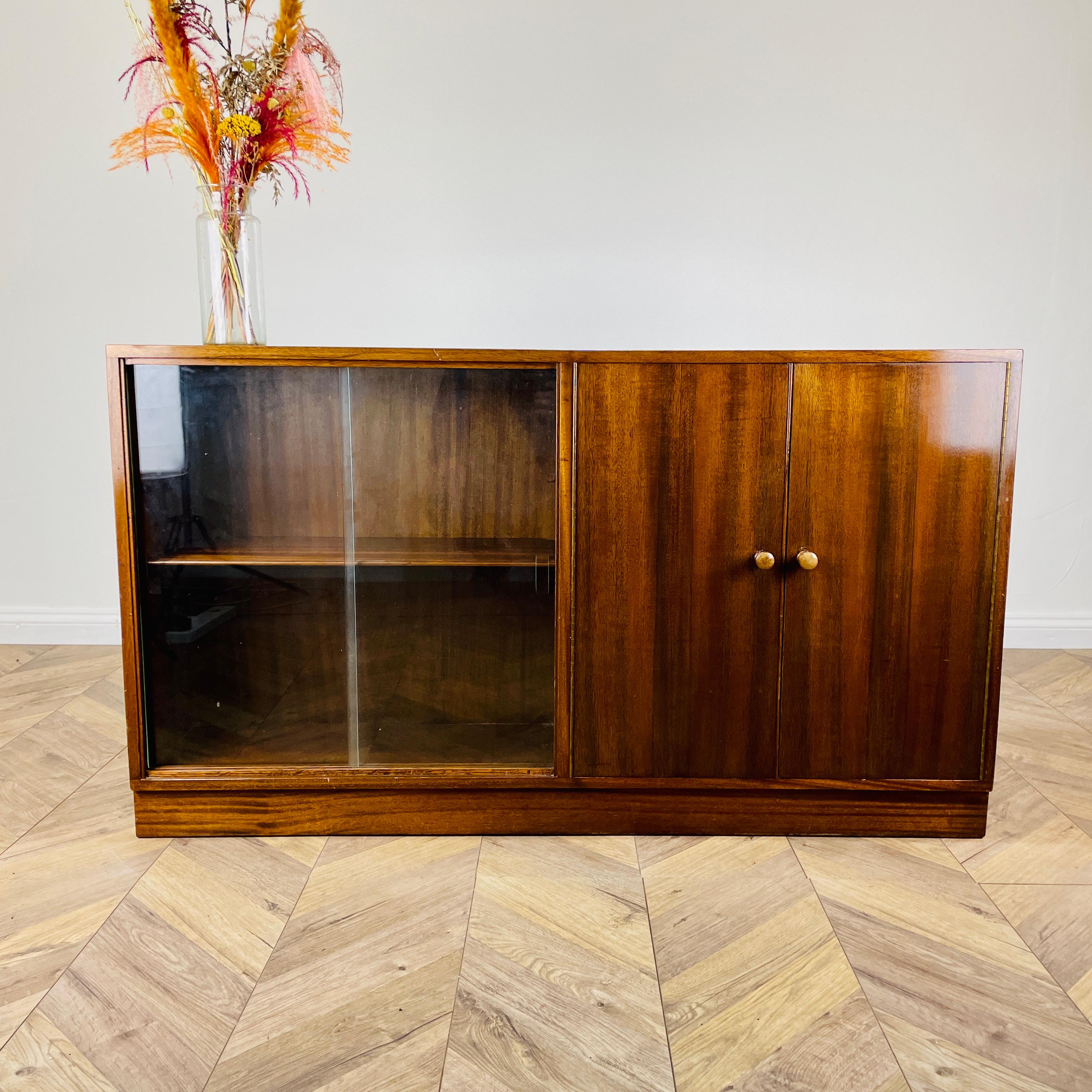 British Vintage Morris of Glasgow, Cumbrae Range Display Cabinet, 1950s