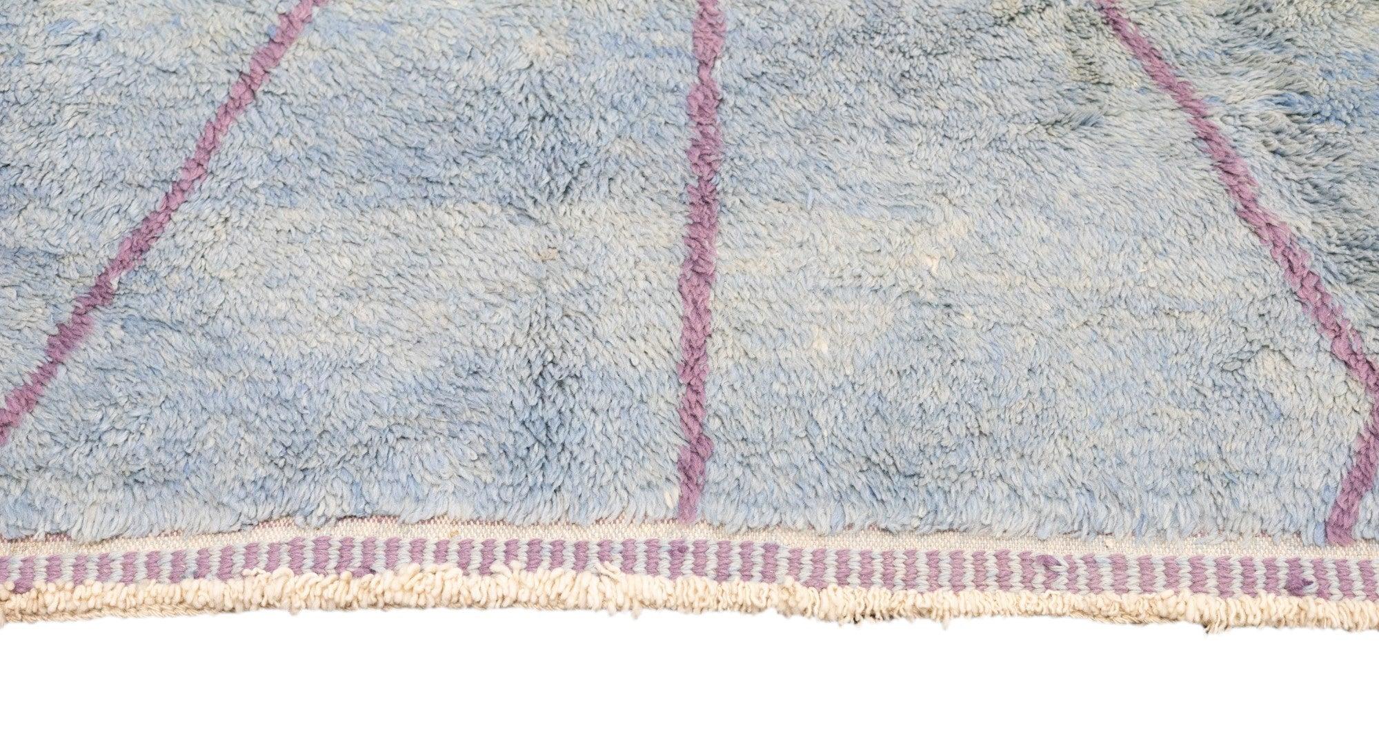 Vintage Morrocan Rug 8'4'' x 8'4'' In Good Condition For Sale In New York, NY