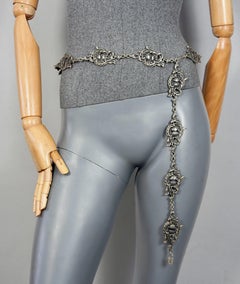 Vintage MOSCHINO Baroque Keyhole Link Novelty Belt