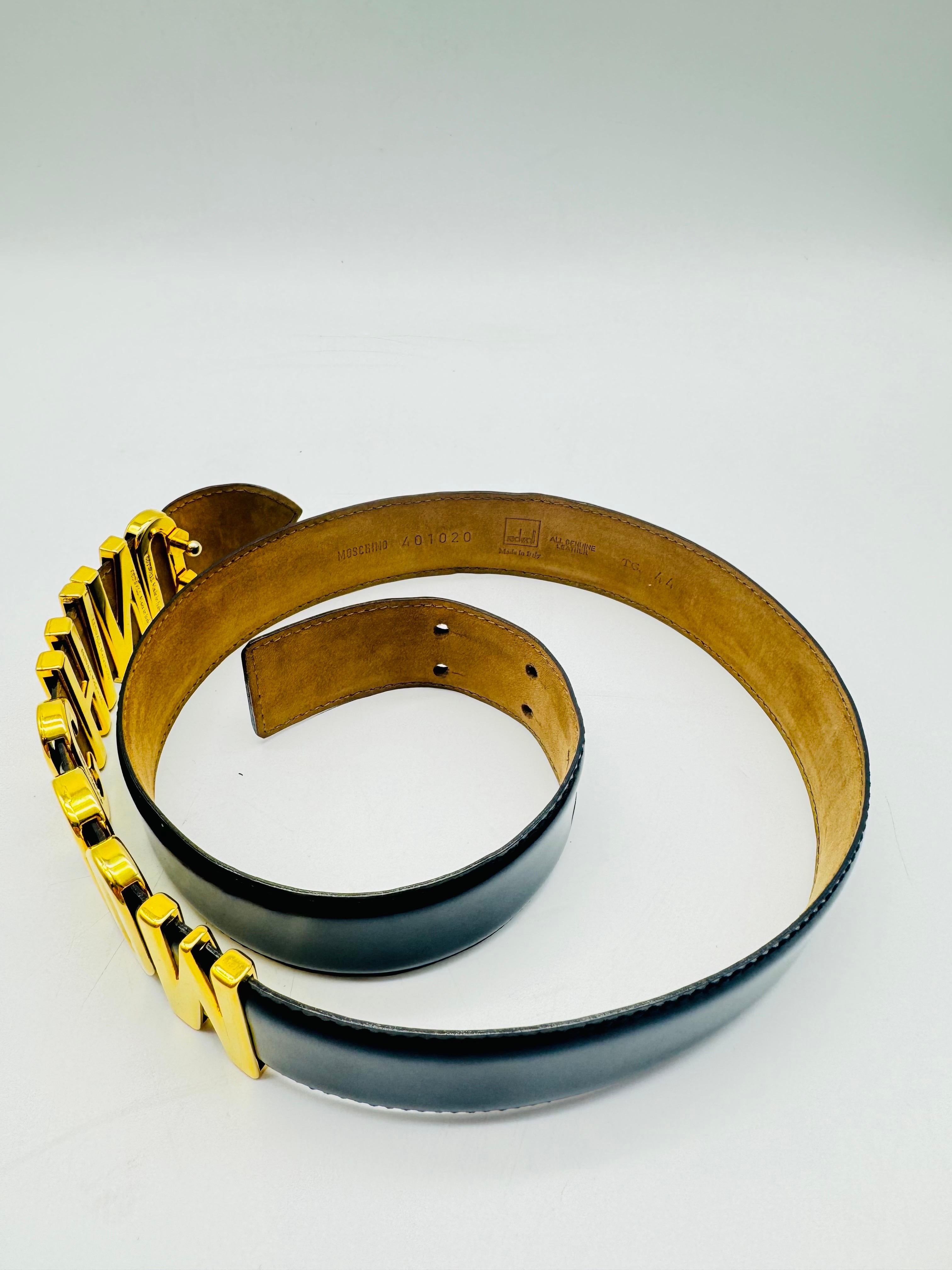 Vintage Moschino belt classic Redwall black For Sale 3